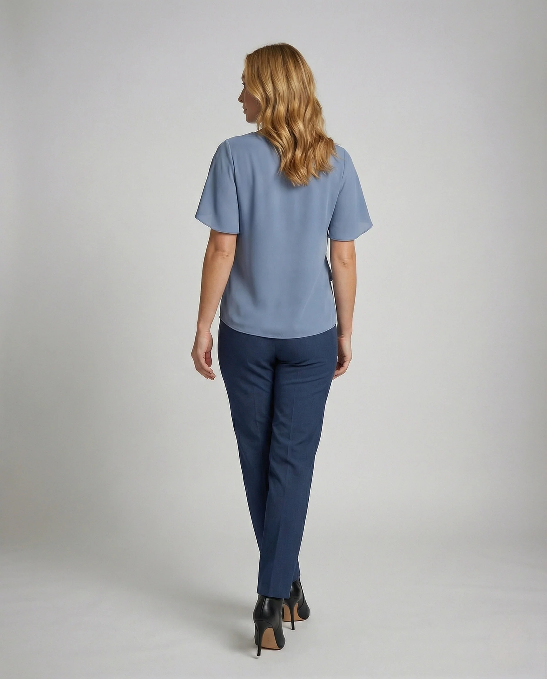 Damen Asymmetrische Chiffonbluse mit Cape Ärmeln - Image 3