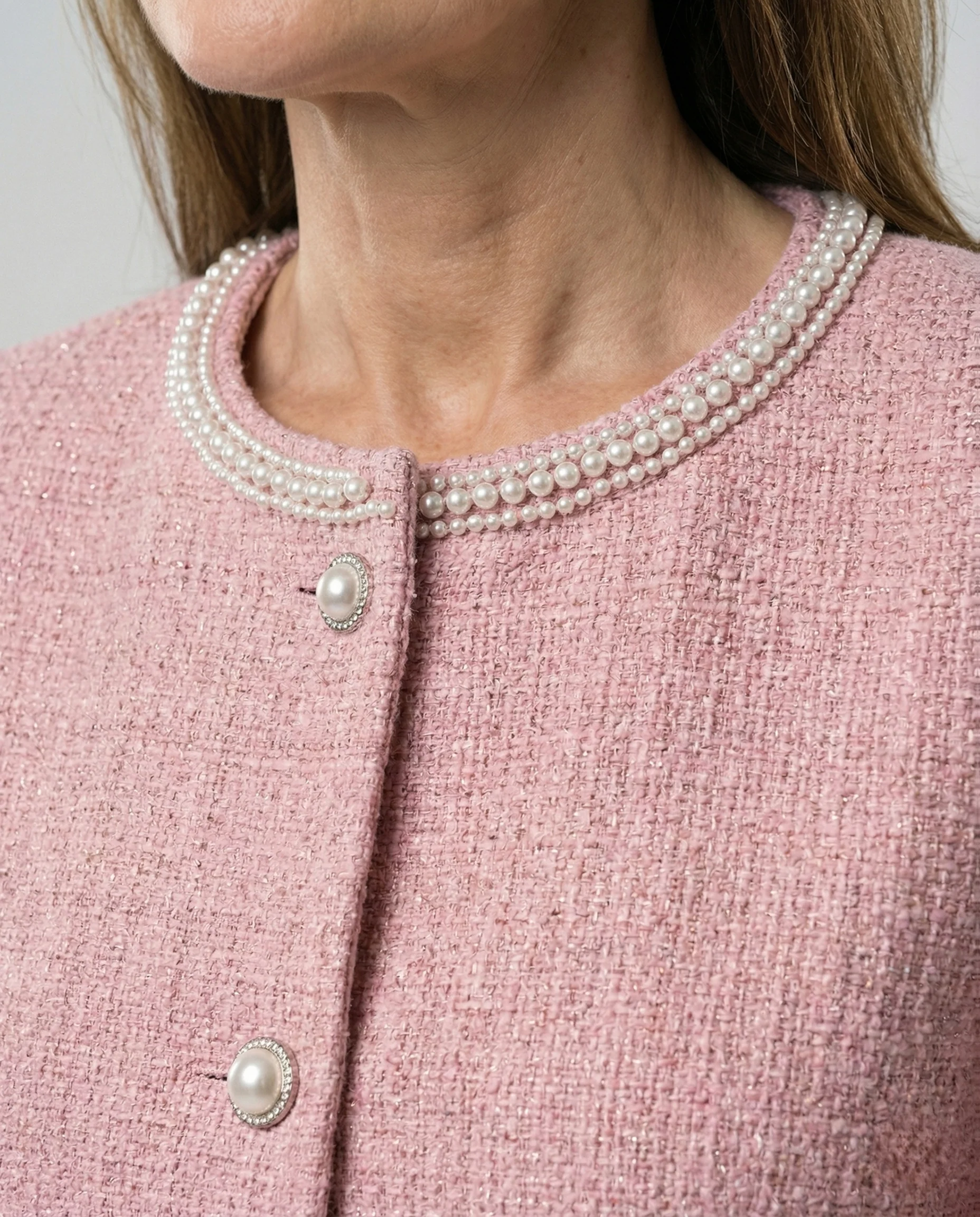 Elegante Bouclé-Kurzjacke mit Perlenbesatz und Schmuckknöpfen Heidi Mode - Image 3