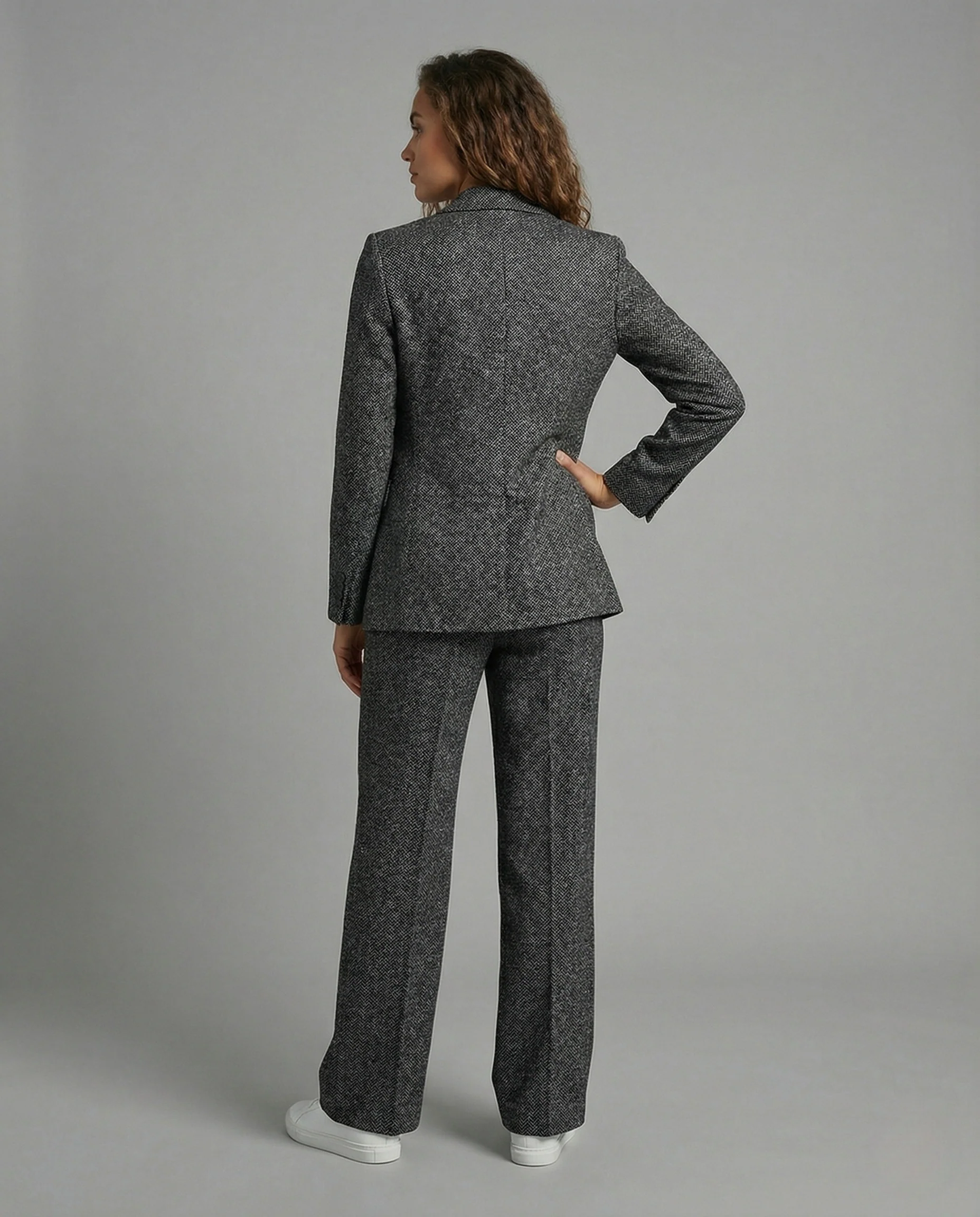 Eleganter Bouclé-Hosenanzug mit asymmetrischem Blazer und weitem Bein Heidi Mode - Image 3
