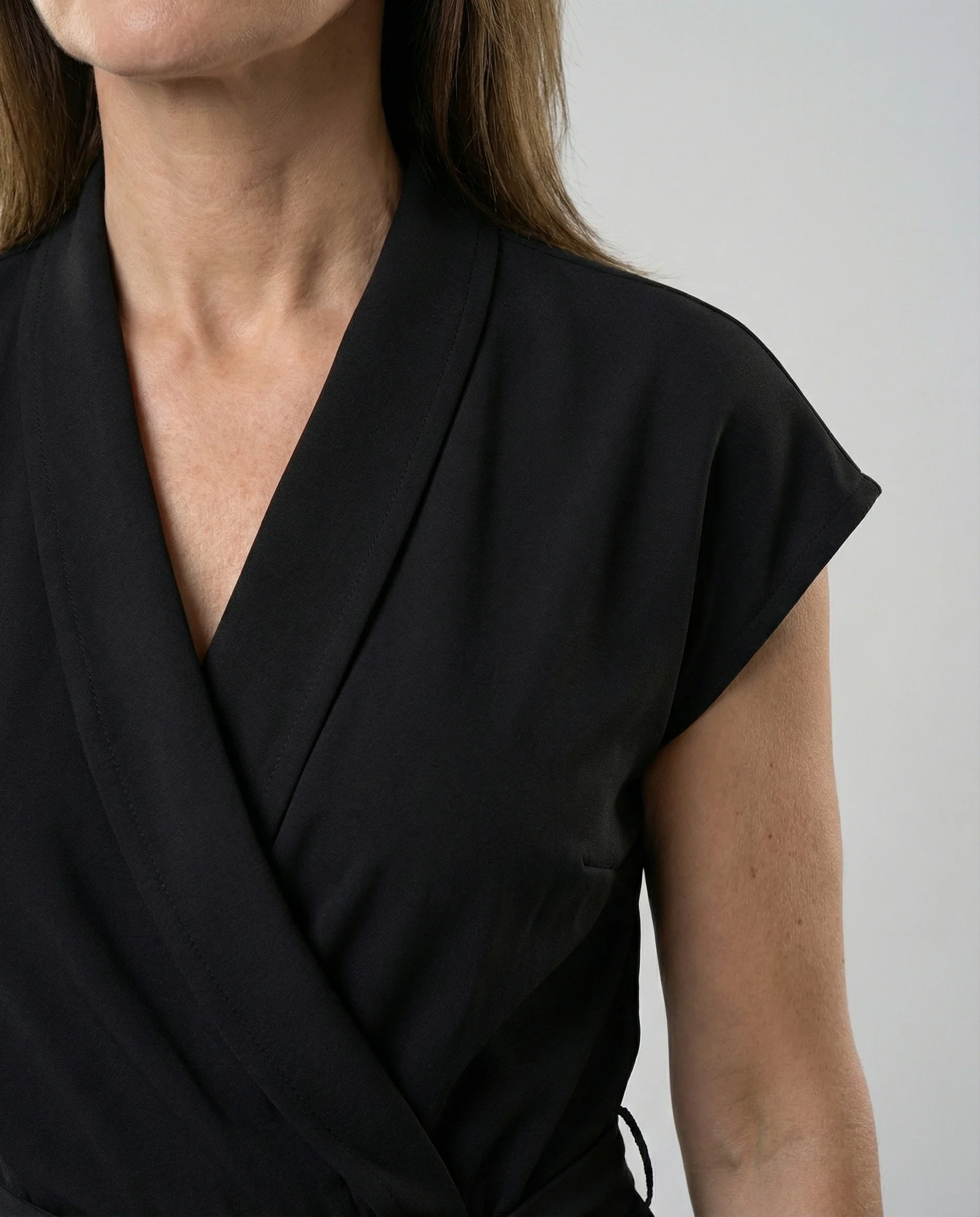 Jumpsuit Damen elegant mit Wickeloberteil - Image 3