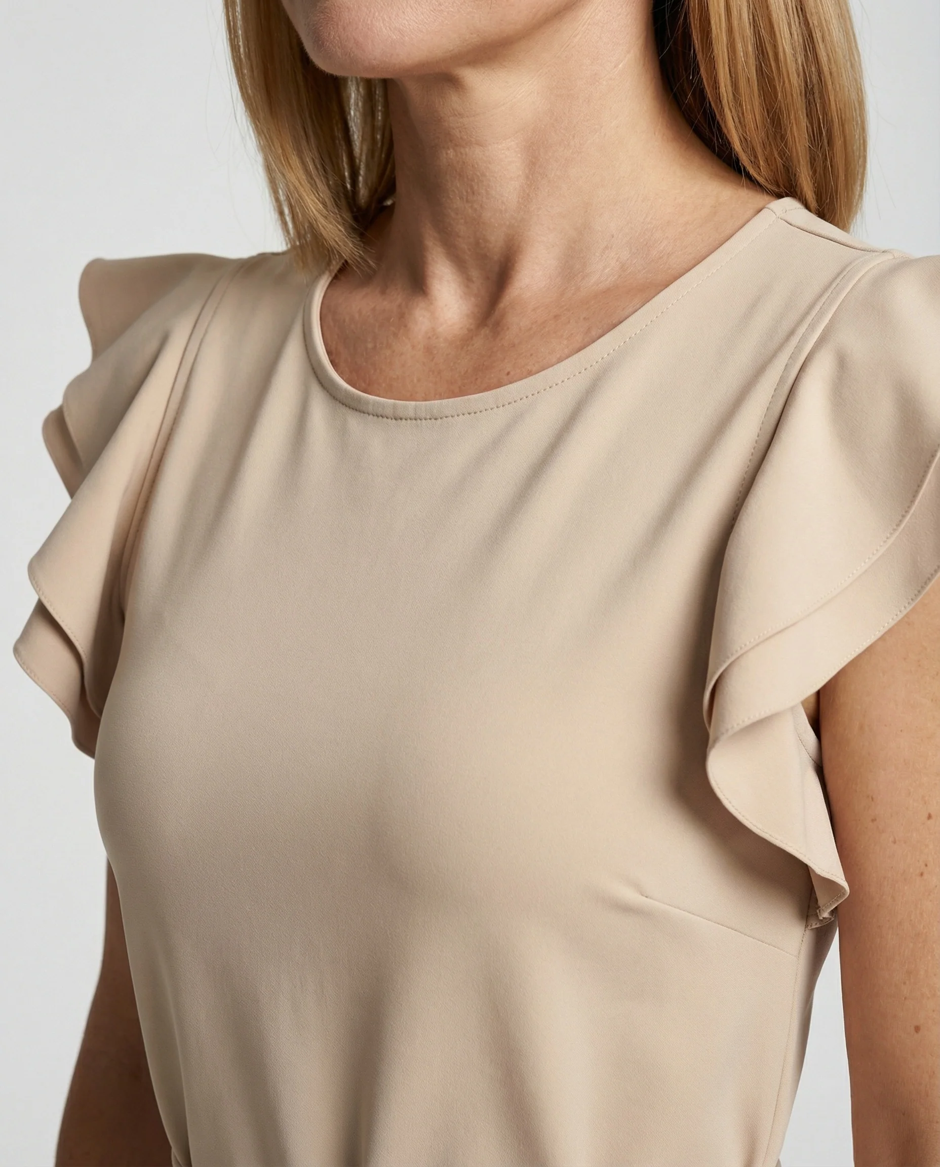 Jumpsuit elegant mit Flügelärmeln - Image 2