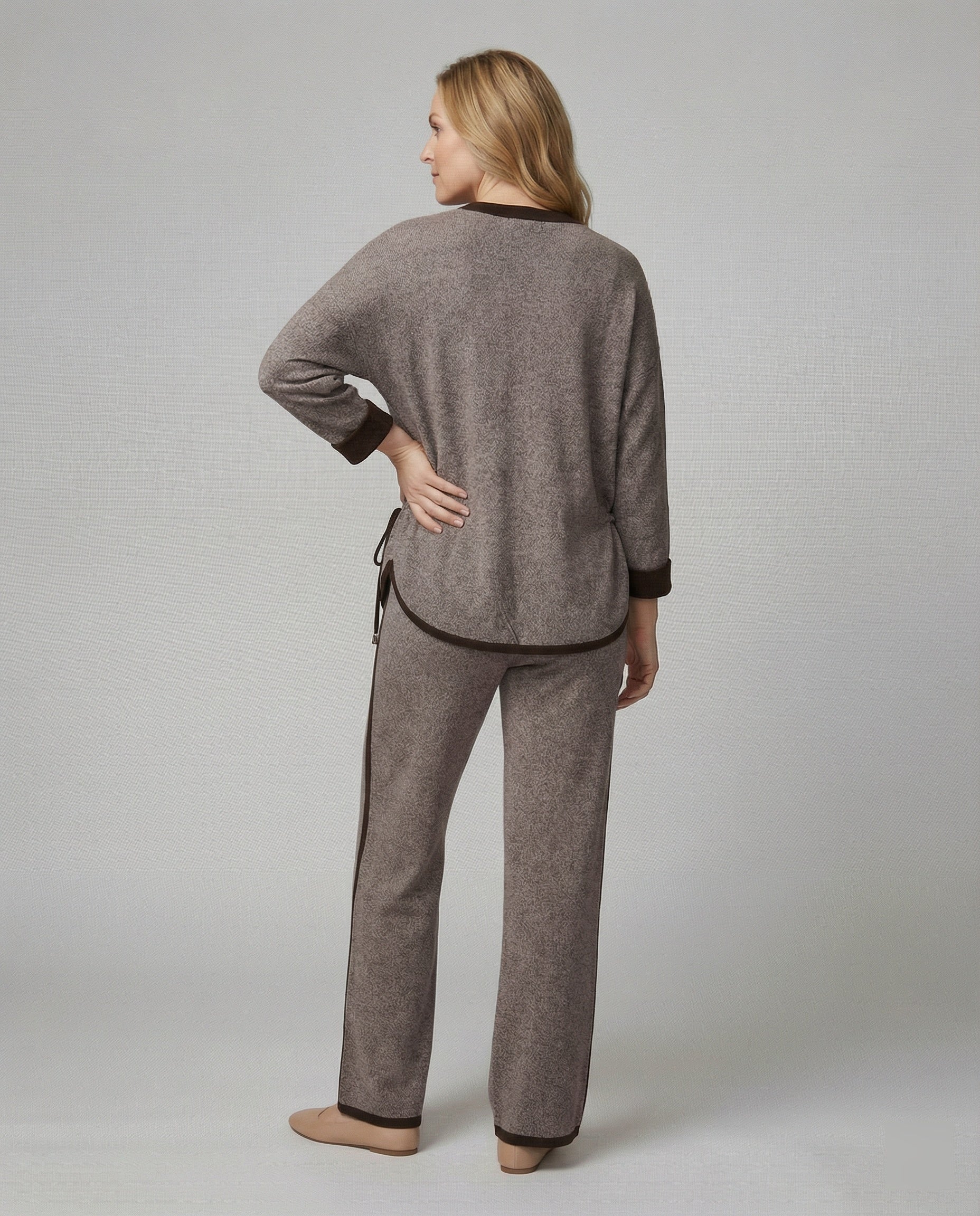 Elegantes Feinstrick-Zweiteiler mit Rundhalsausschnitt, Kordelzug und weitem Hosenbein Heidi Mode - Image 5