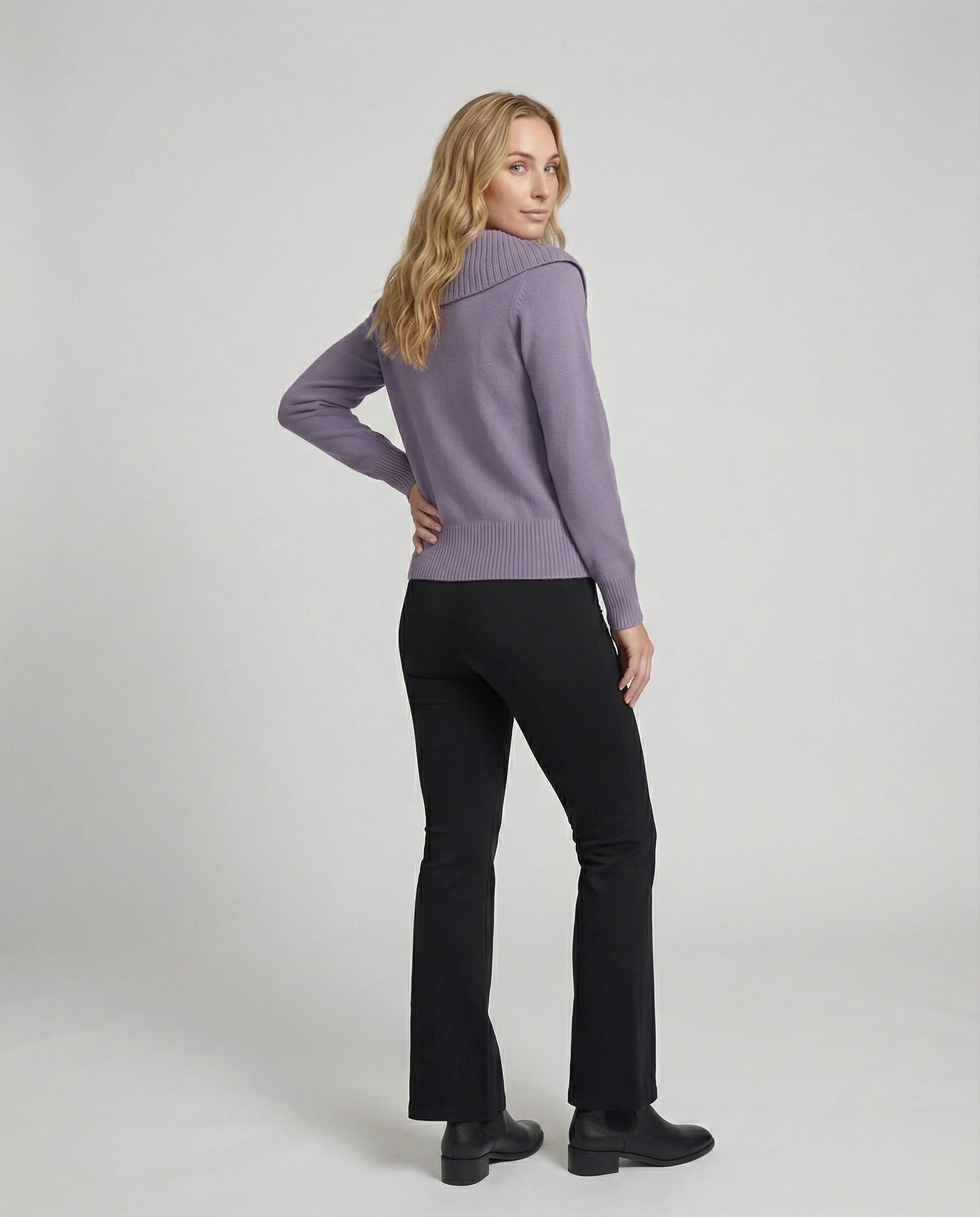 Feinstrickpullover mit weitem plissiertem Matrosenkragen und Rippbund Heidi Mode - Image 4