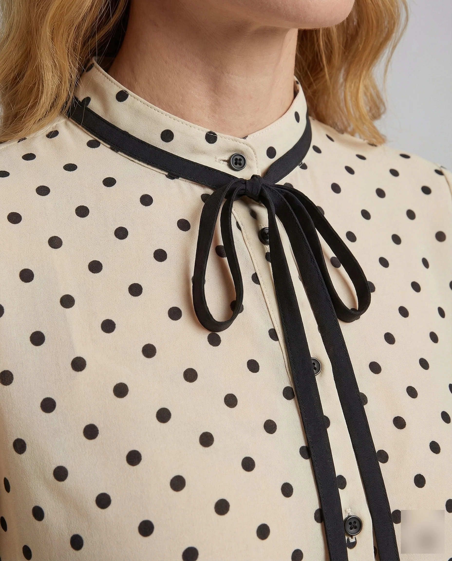 Damen Chiffonbluse mit Blumenprint - Image 3
