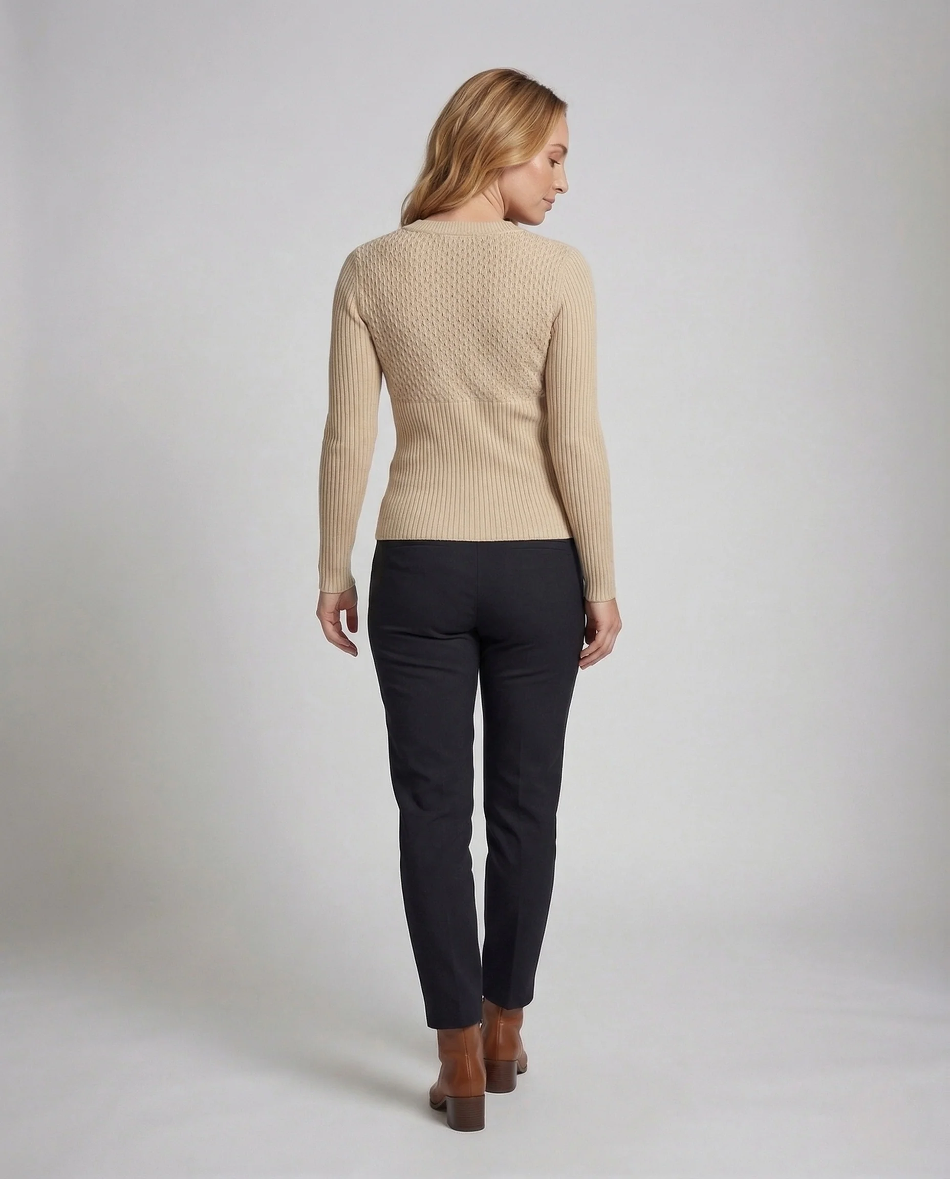 Damen Feinstrickpullover V Ausschnitt Rippstruktur - Image 3