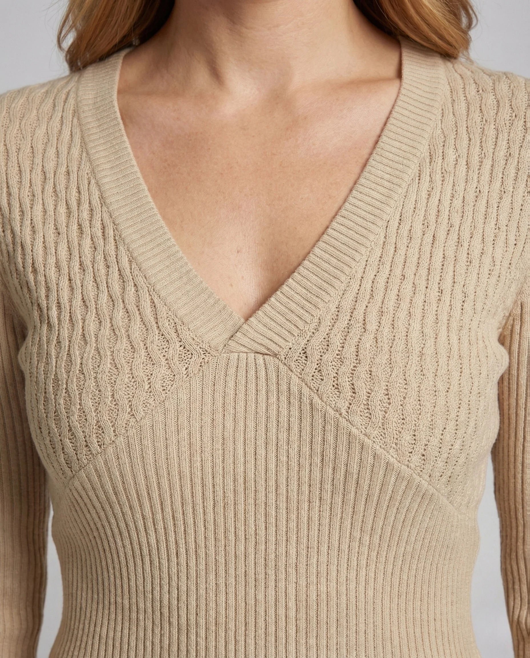 Damen Feinstrickpullover V Ausschnitt Rippstruktur - Image 4