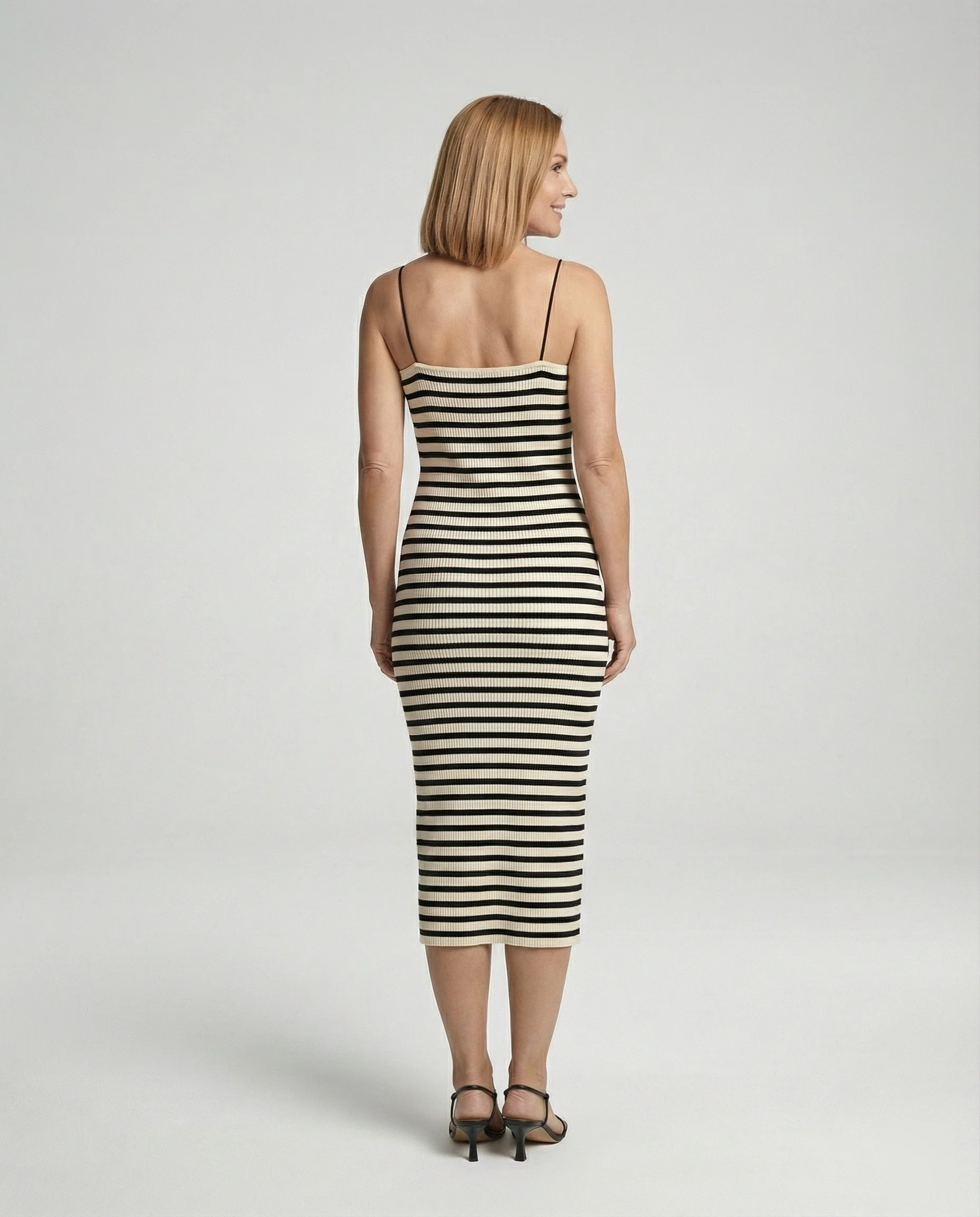 Damen figurbetontes geripptes Maxikleid mit schmalen Spaghettiträgern Heidi Mode - Image 4