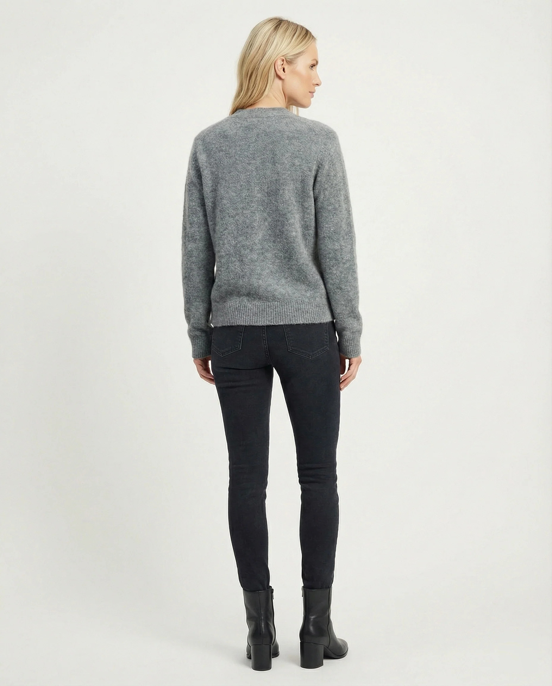 Flauschiger Kurzcardigan aus Alpaka-Mix mit verdeckter Knopfleiste und breiten Rippbündchen Heidi-Mode - Image 4