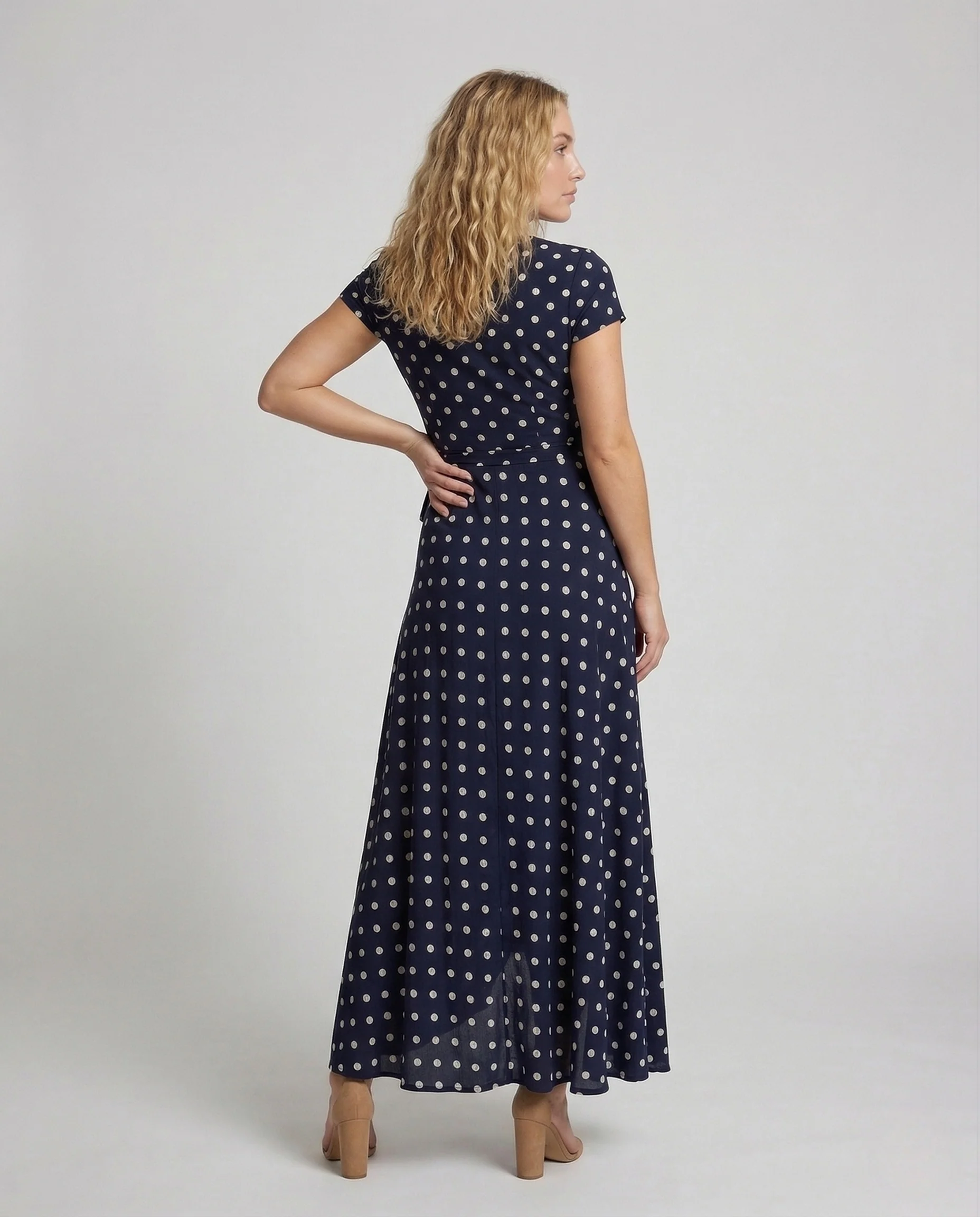 Damen Maxikleid Punkte Wickeloptik - Image 4
