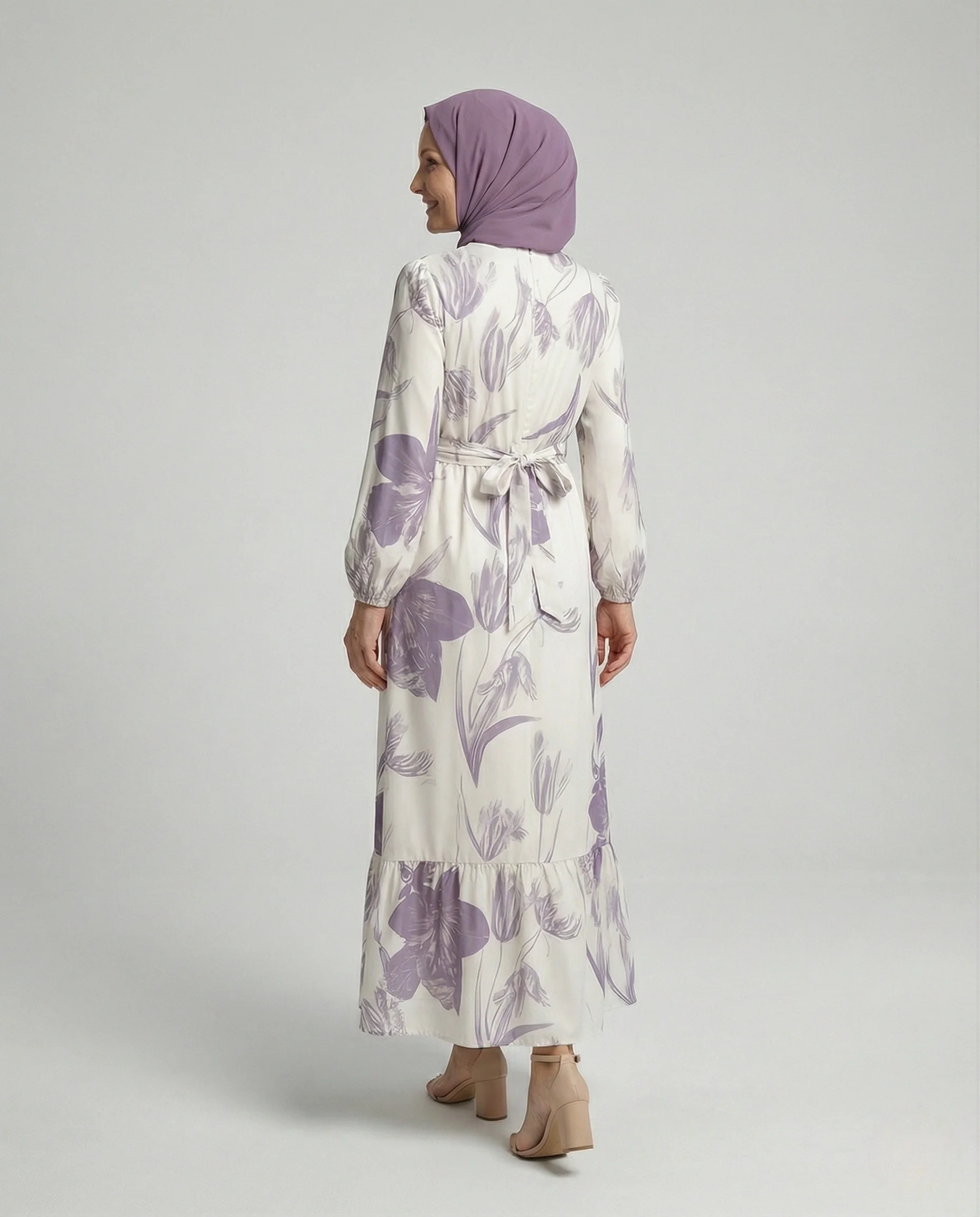 Damen Maxikleid mit Taillengürtel und Stufenrock - Image 2