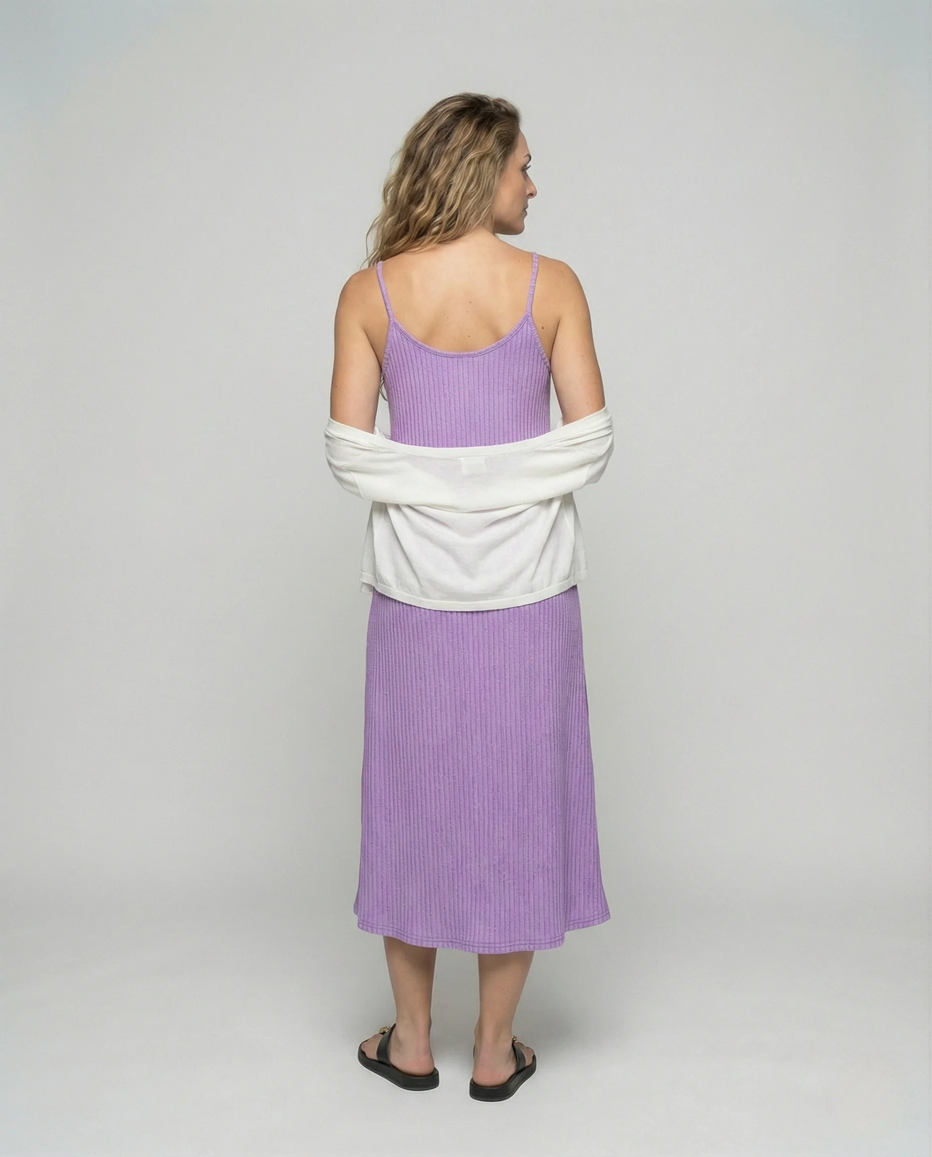 Damen Gecrinkeltes Midikleid mit Spaghettiträgern - Image 4