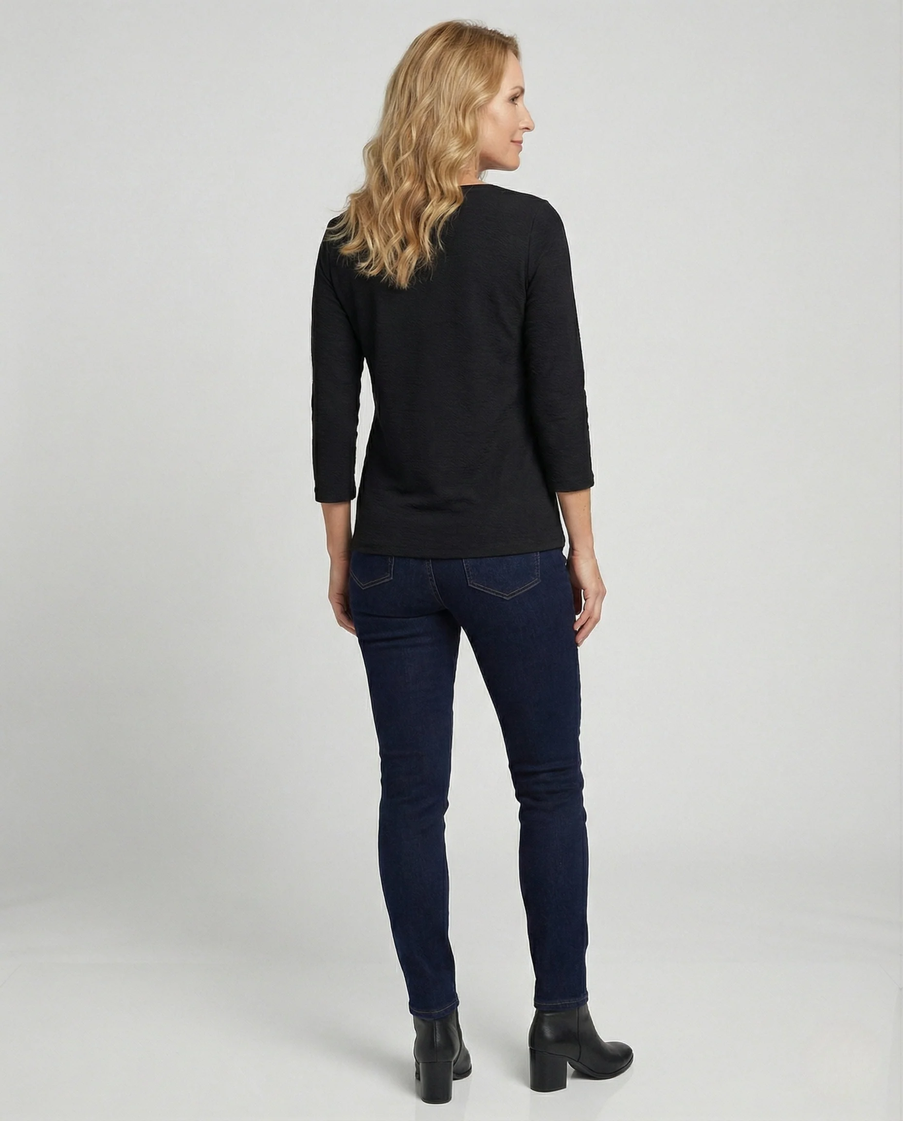 Geripptes Feinstrickshirt Damen Mit Kreuzband - Image 3