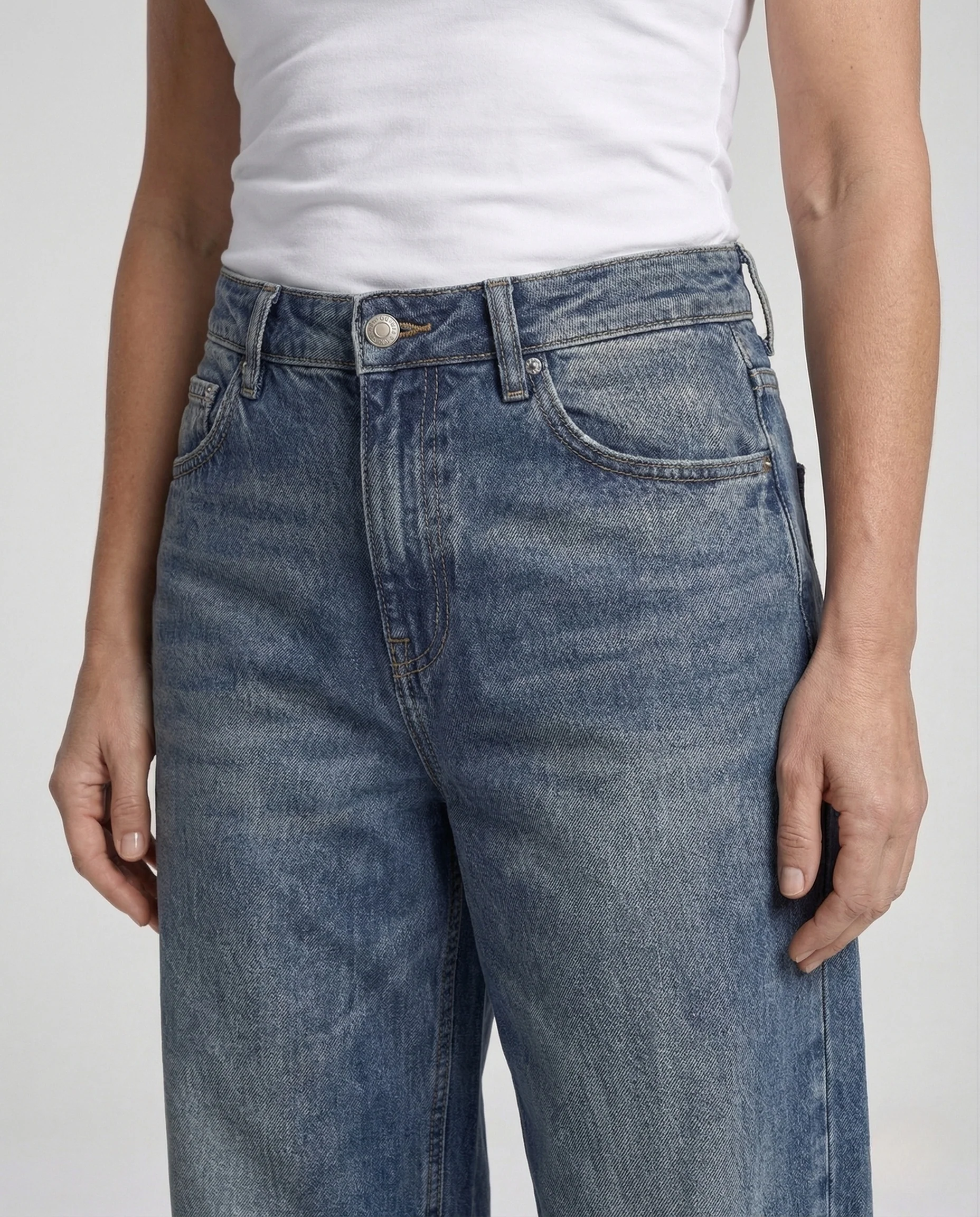 Damen High Waist Straight Jeans mit Washed Effekt - Image 3