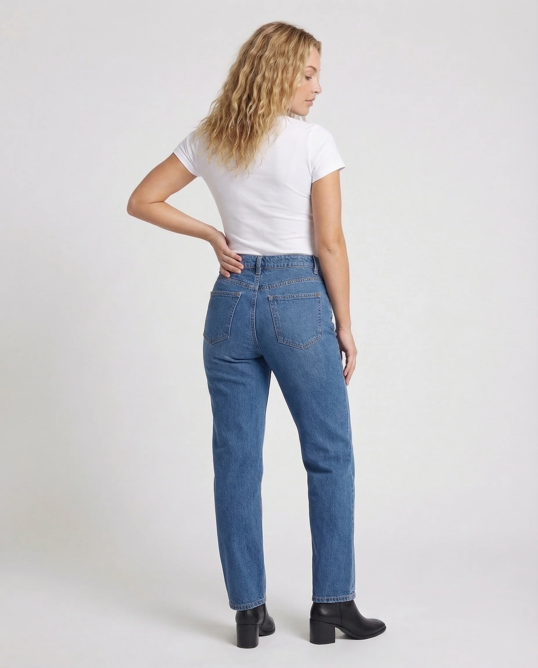 Damen Jeans High Waist Gerade - Image 3