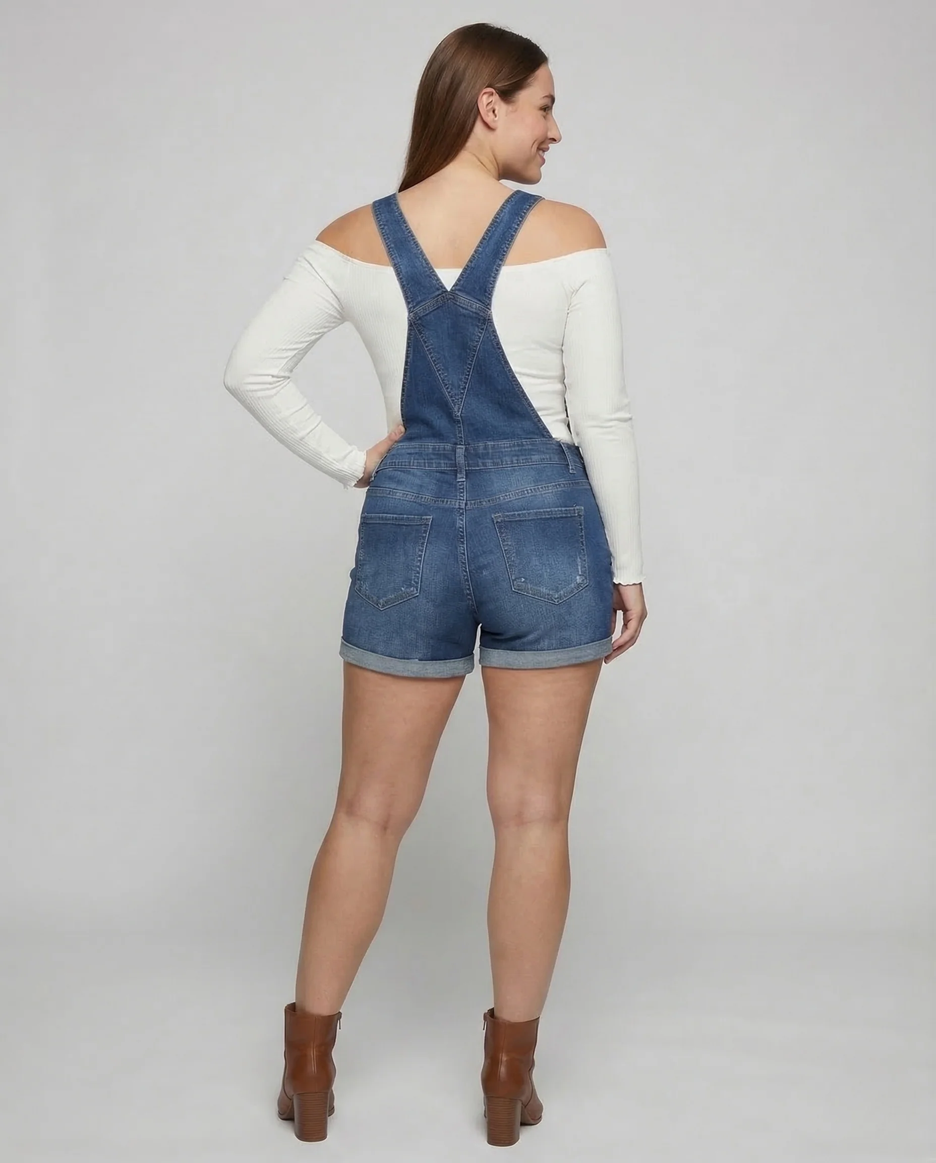 Damen Jeans Latzshorts Used - Image 3