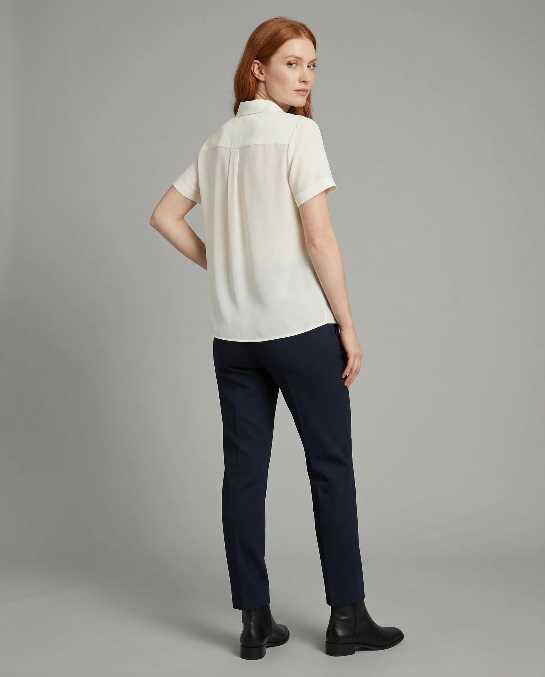 Damen Klassische Kurzarm Hemdbluse - Image 4