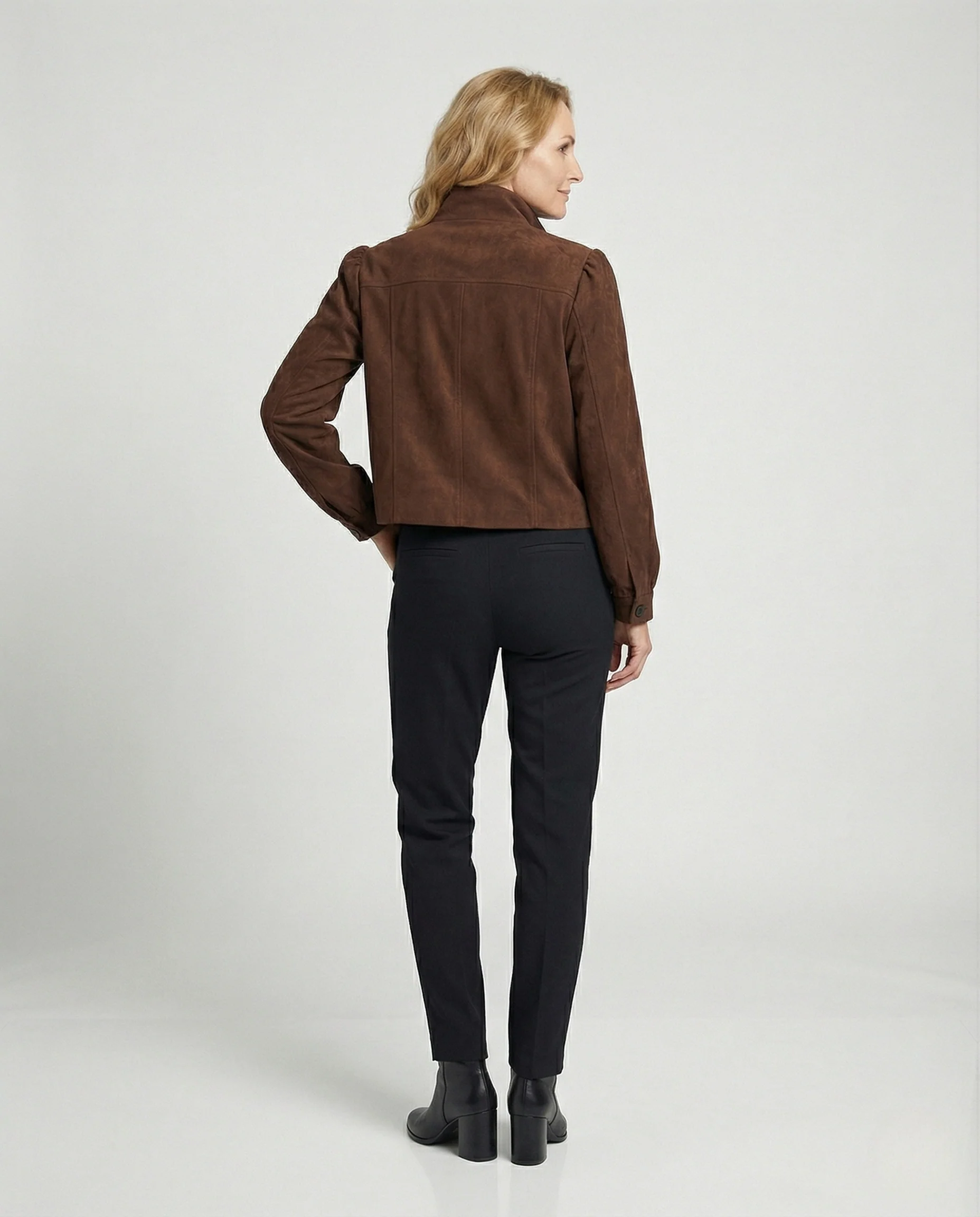 Freizeitkleidung Damen Velourslederjacke Kurz - Image 3