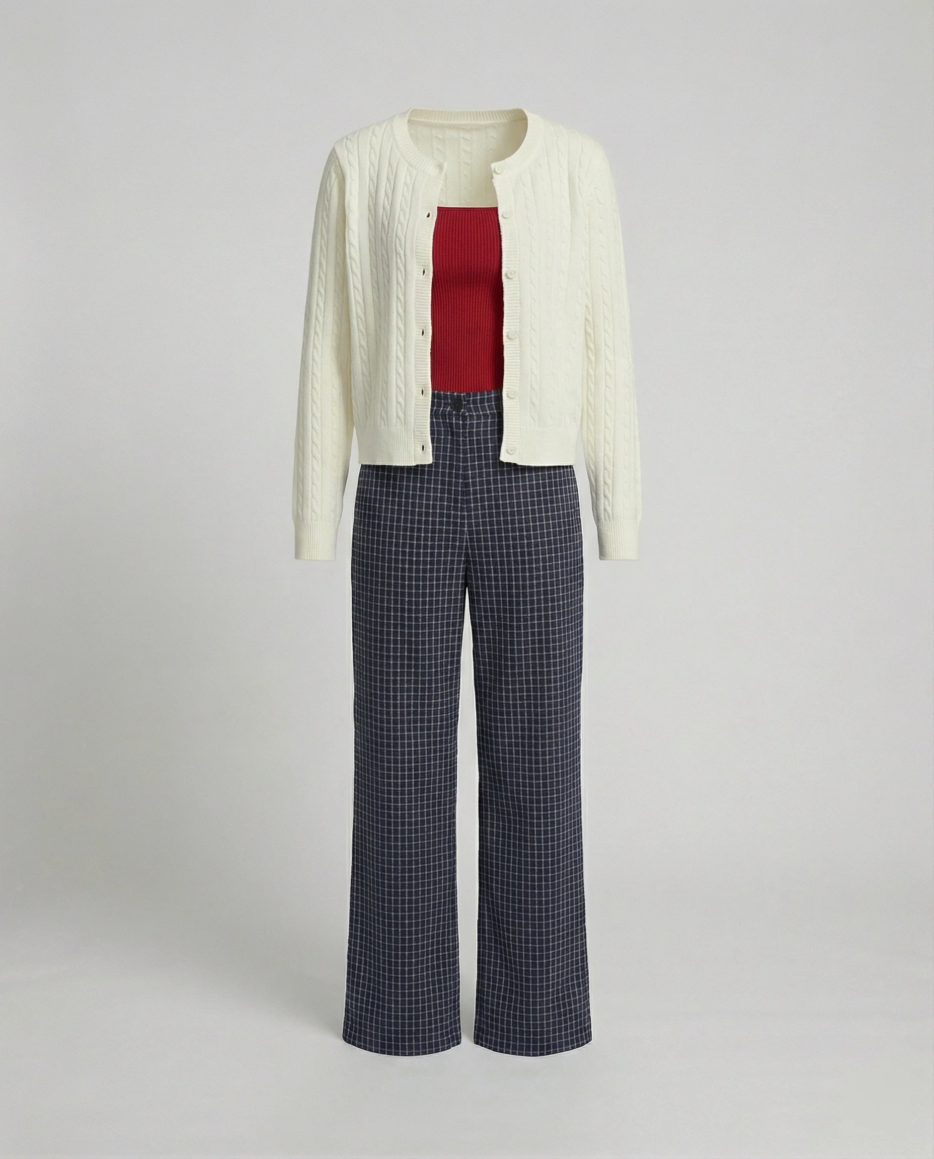 Kurz geschnittene Zopfmuster-Strickjacke mit Rundhalsausschnitt und Perlmuttknopfleiste Heidi-Mode - Image 7