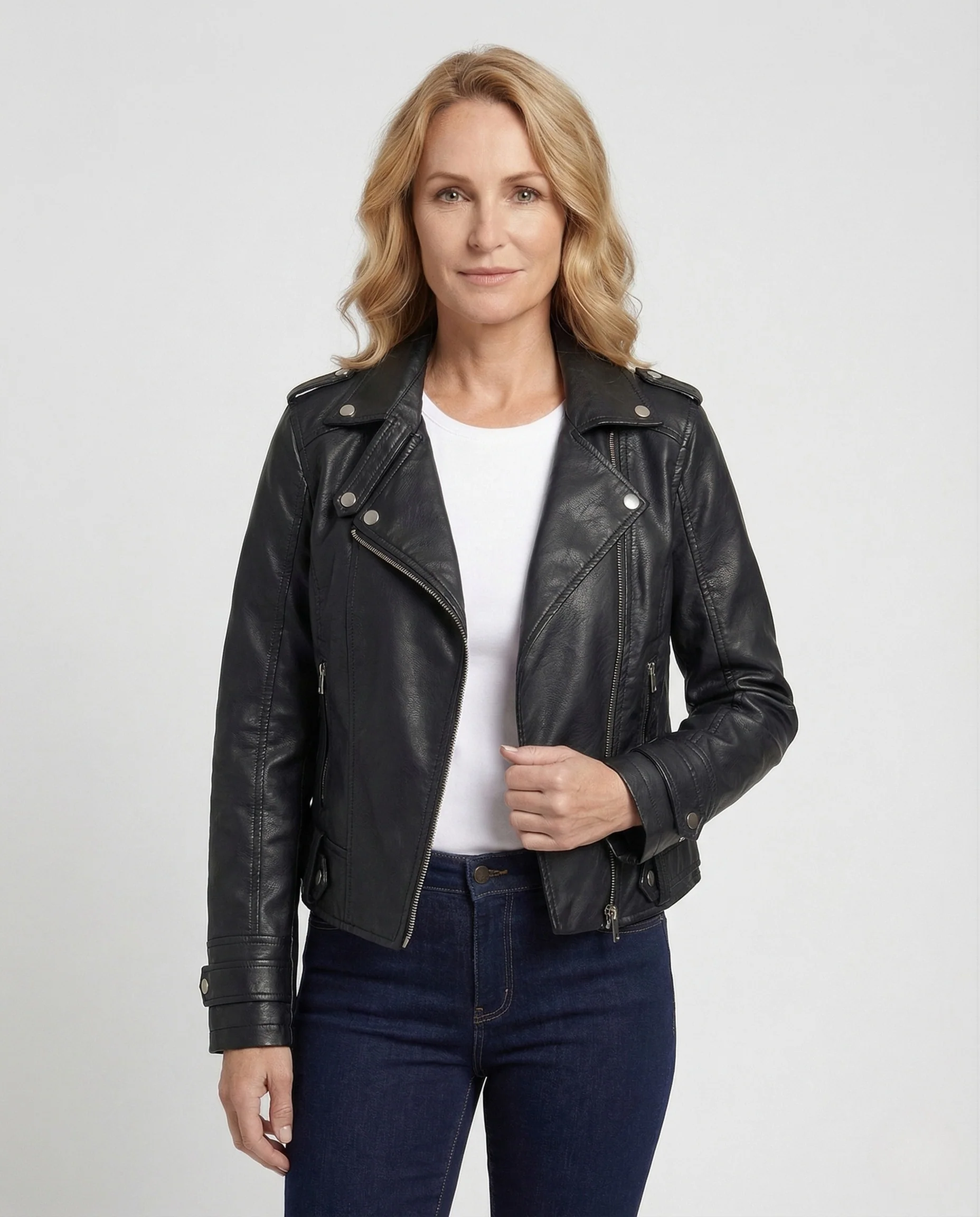 Damen kurze Bikerjacke aus Kunstleder mit asymmetrischem Zipper - Image 2