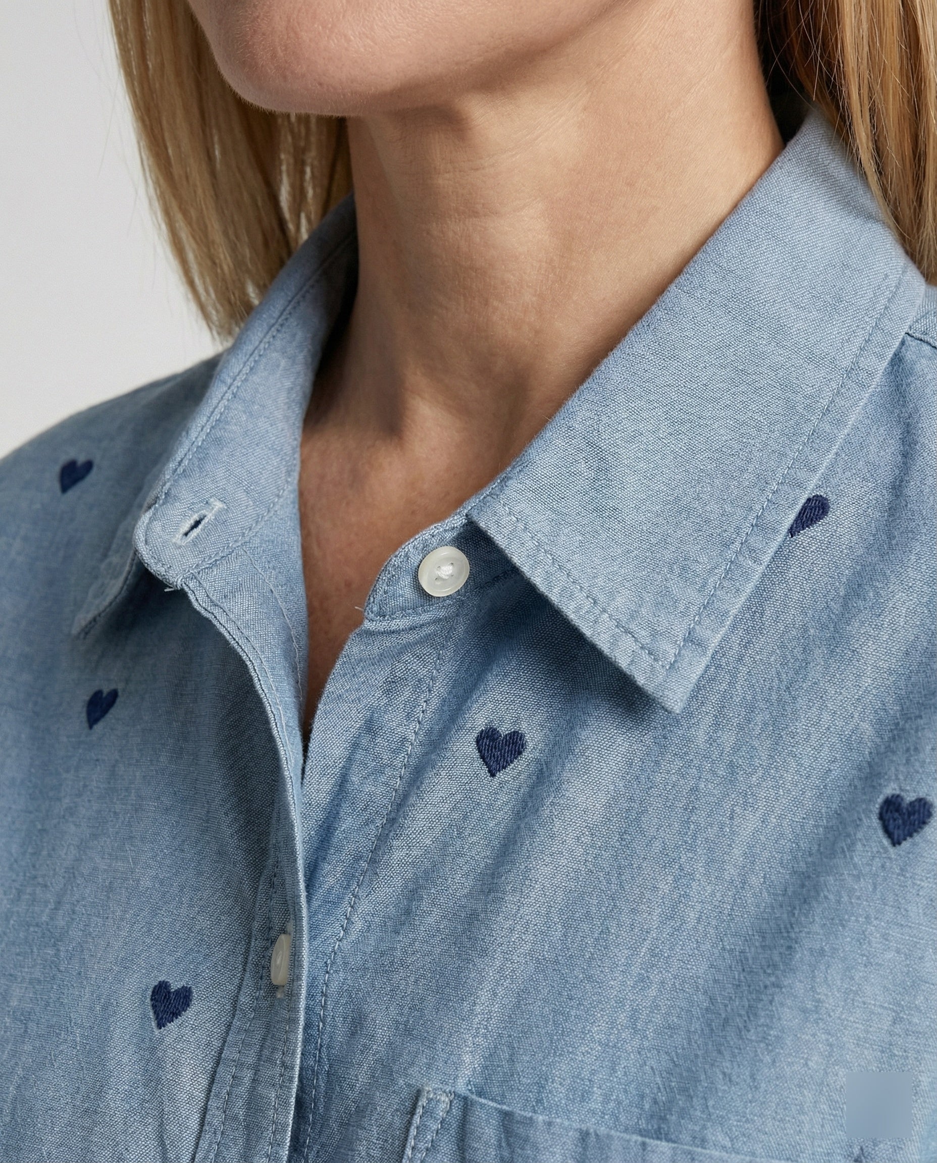 Damen Jeansbluse Herz Print - Image 9