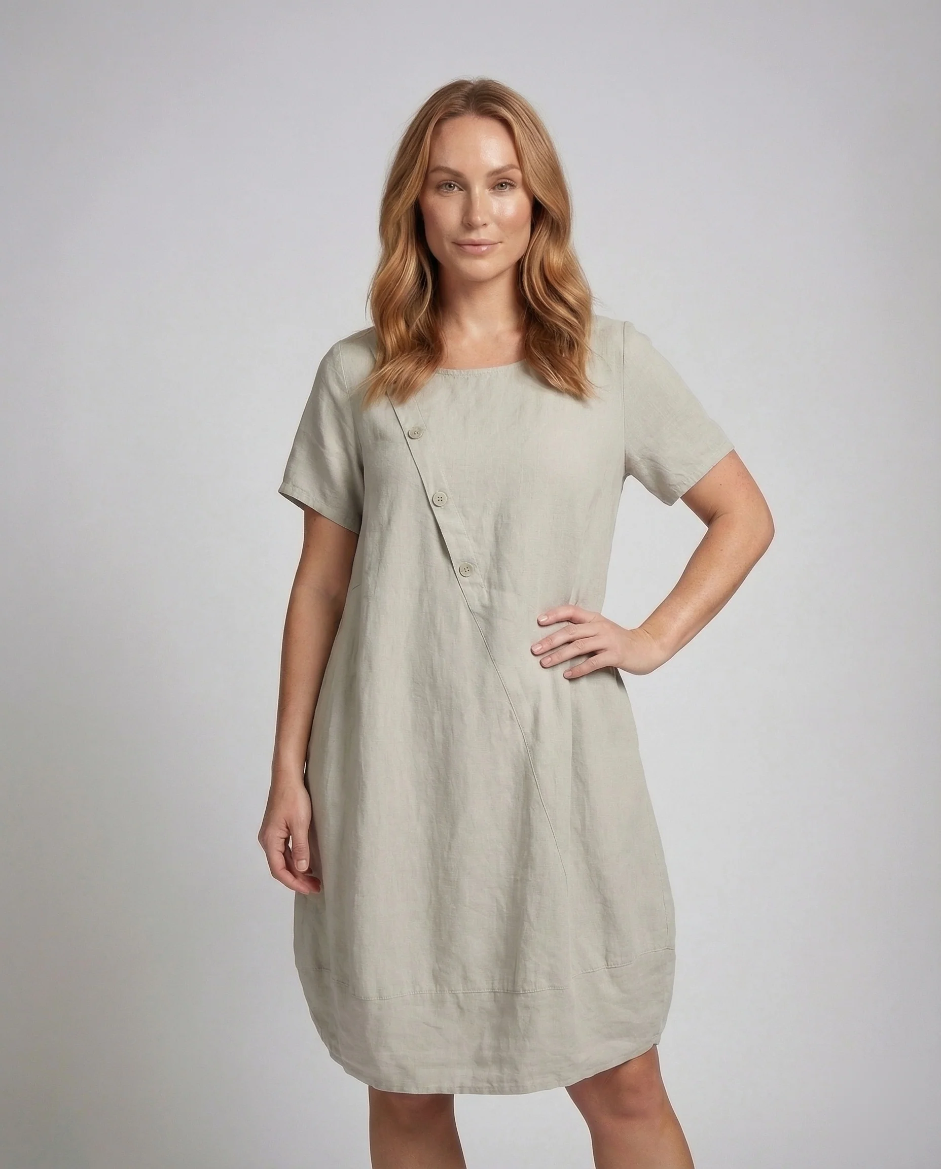 Damen Leinen Kurzkleid in A-Linie mit Taschen - Image 2