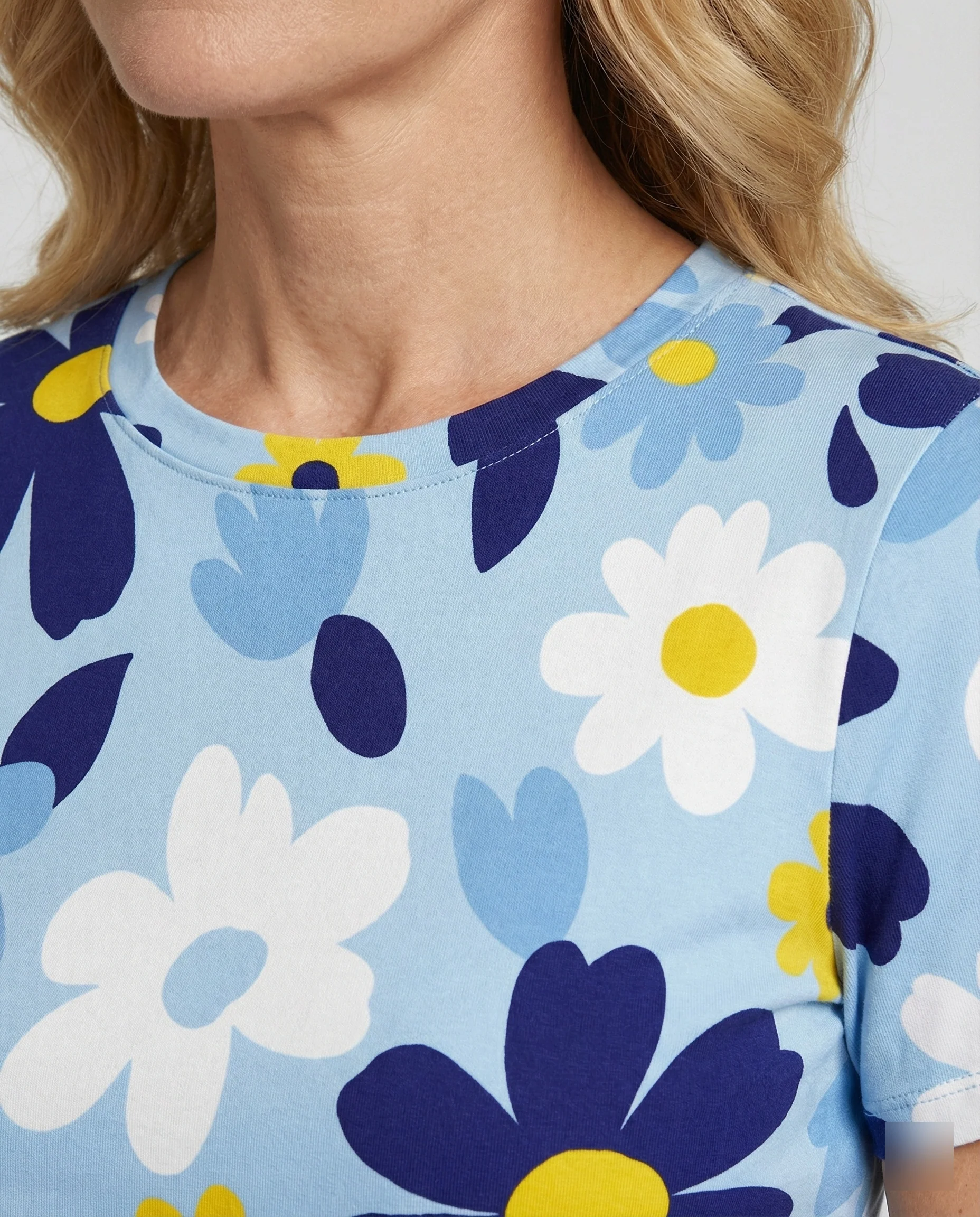 Kurzarmshirt Damen Mit Blumenprint - Image 10