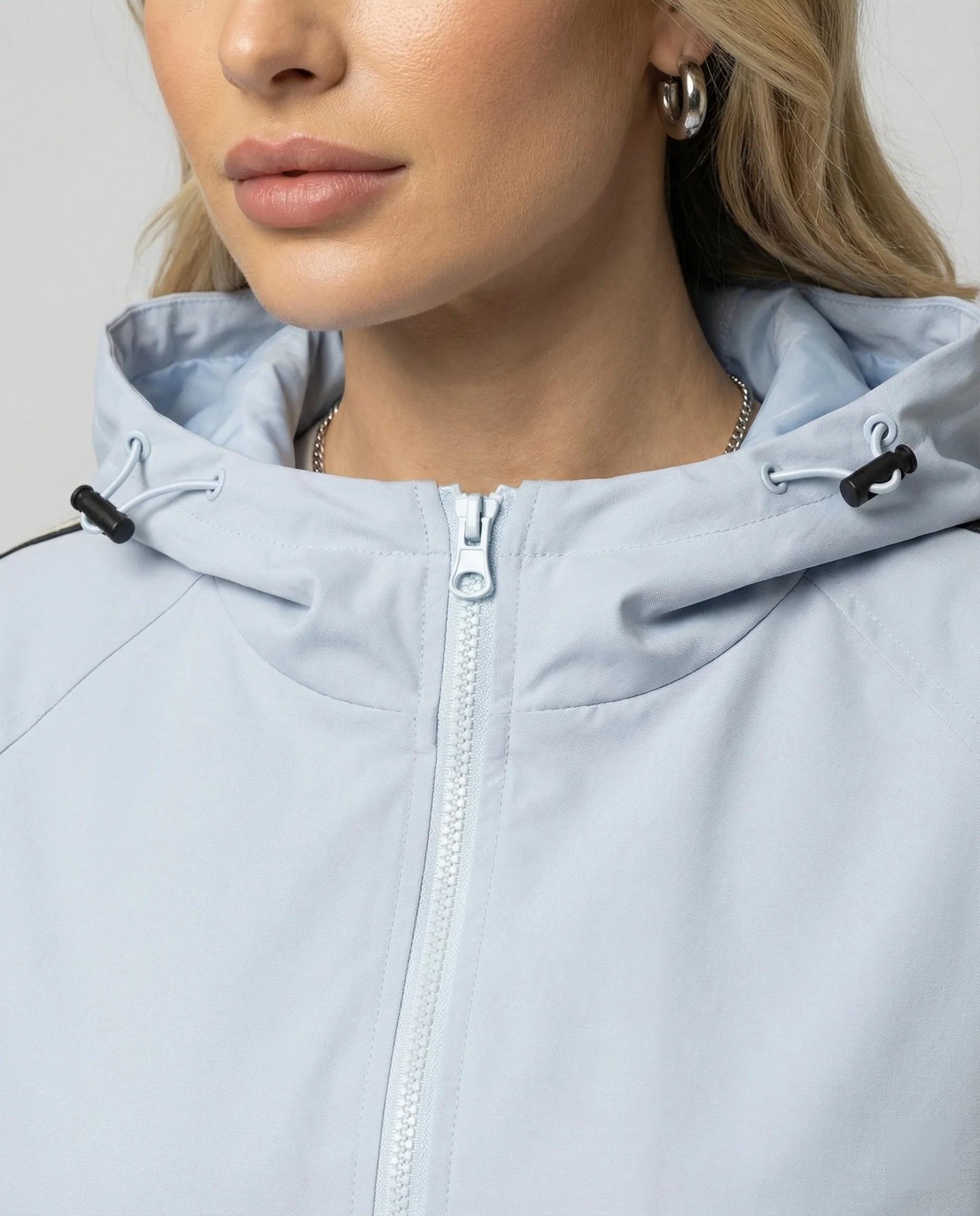 Damen leichte winddichte Kapuzenjacke im Oversize-Sportstil mit Kontraststreifen Heidi-Mode - Image 3