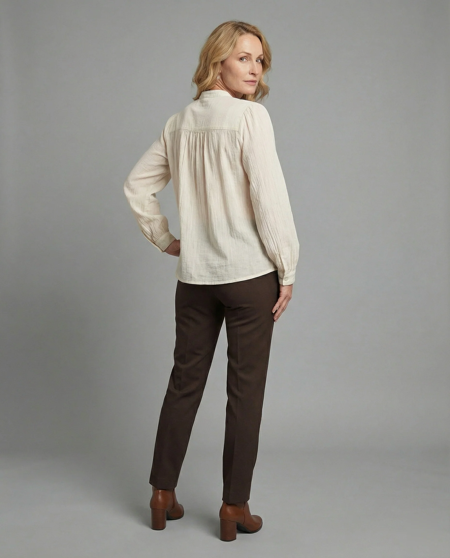 Baumwoll Bluse Damen mit Stickerei - Image 3