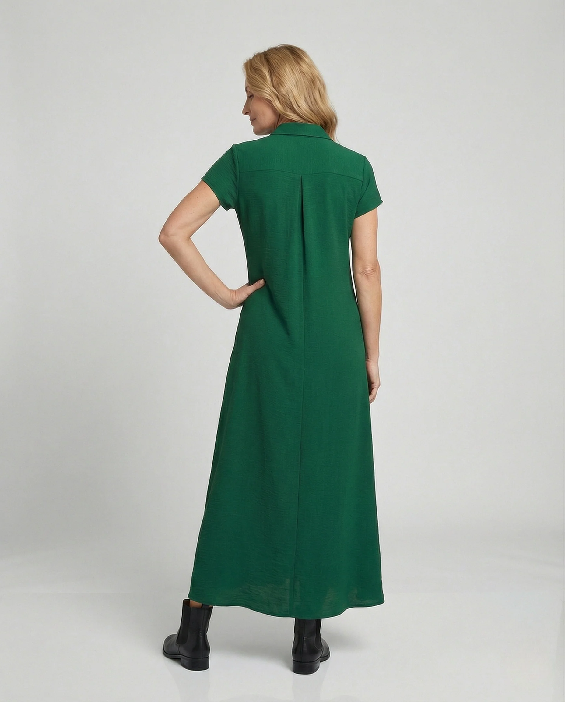 Damen Hemdblusen-Maxikleid mit Knopfleiste und Gürtel - Image 2