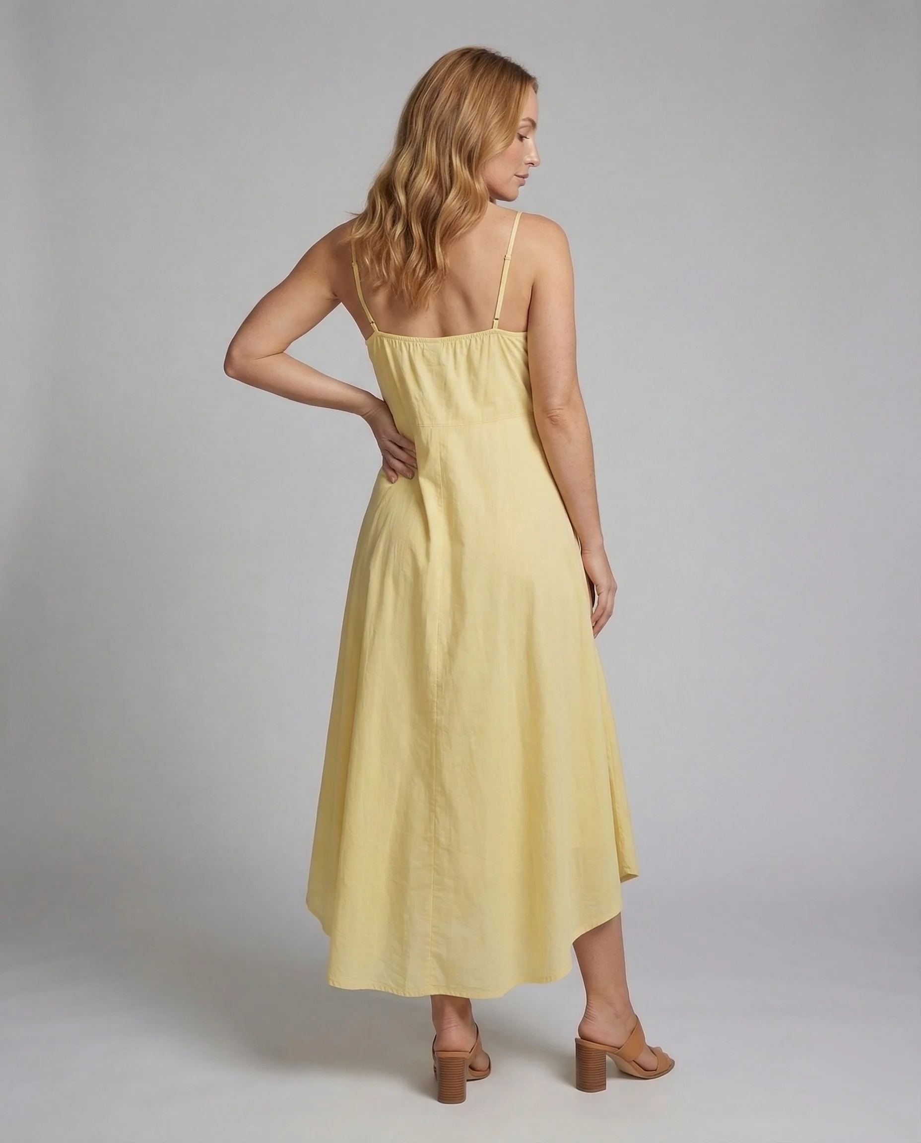 Damen Lagenkleid mit Stufensaum - Image 4