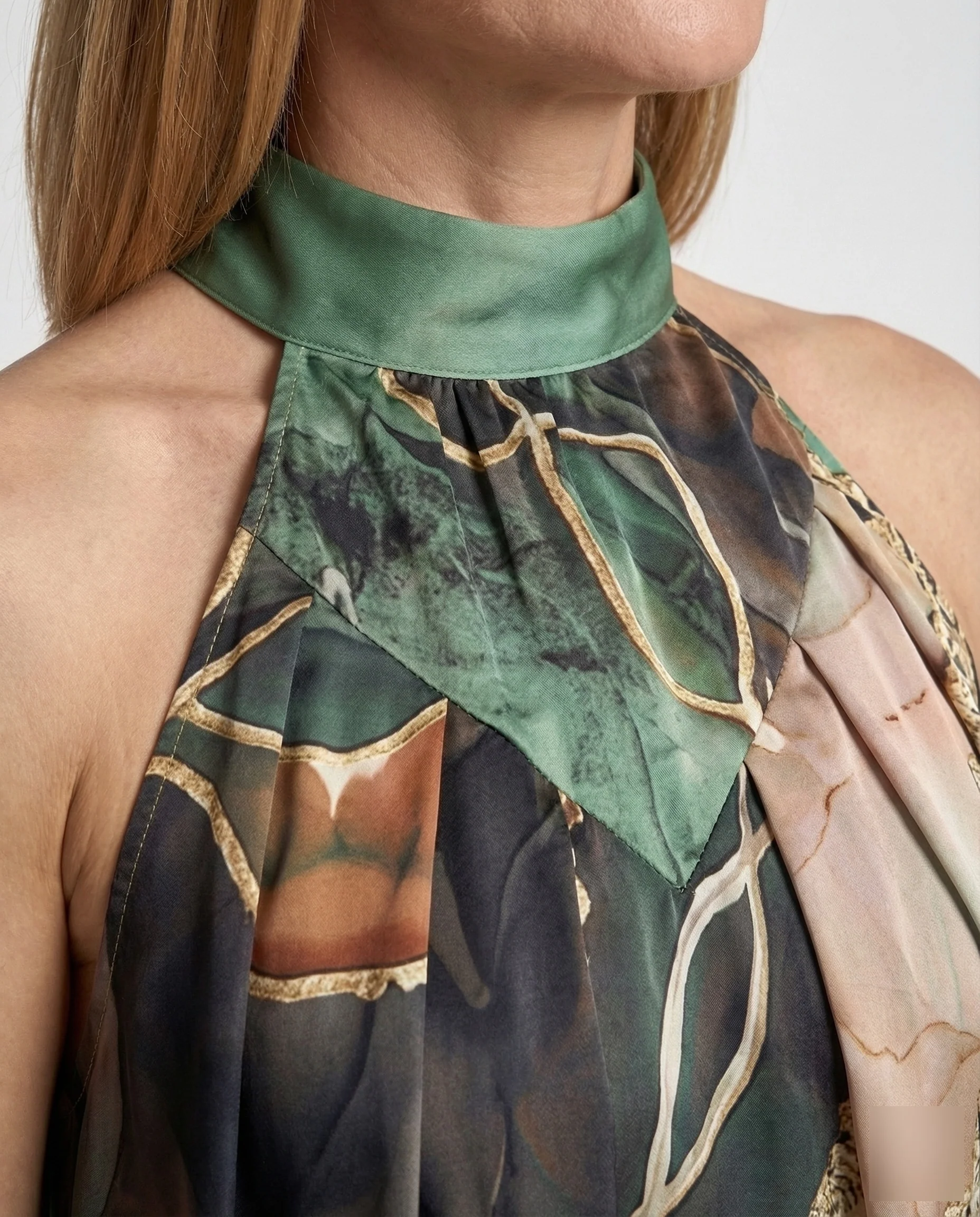 Damen Halter Sommerkleid in Satinoptik - Image 3