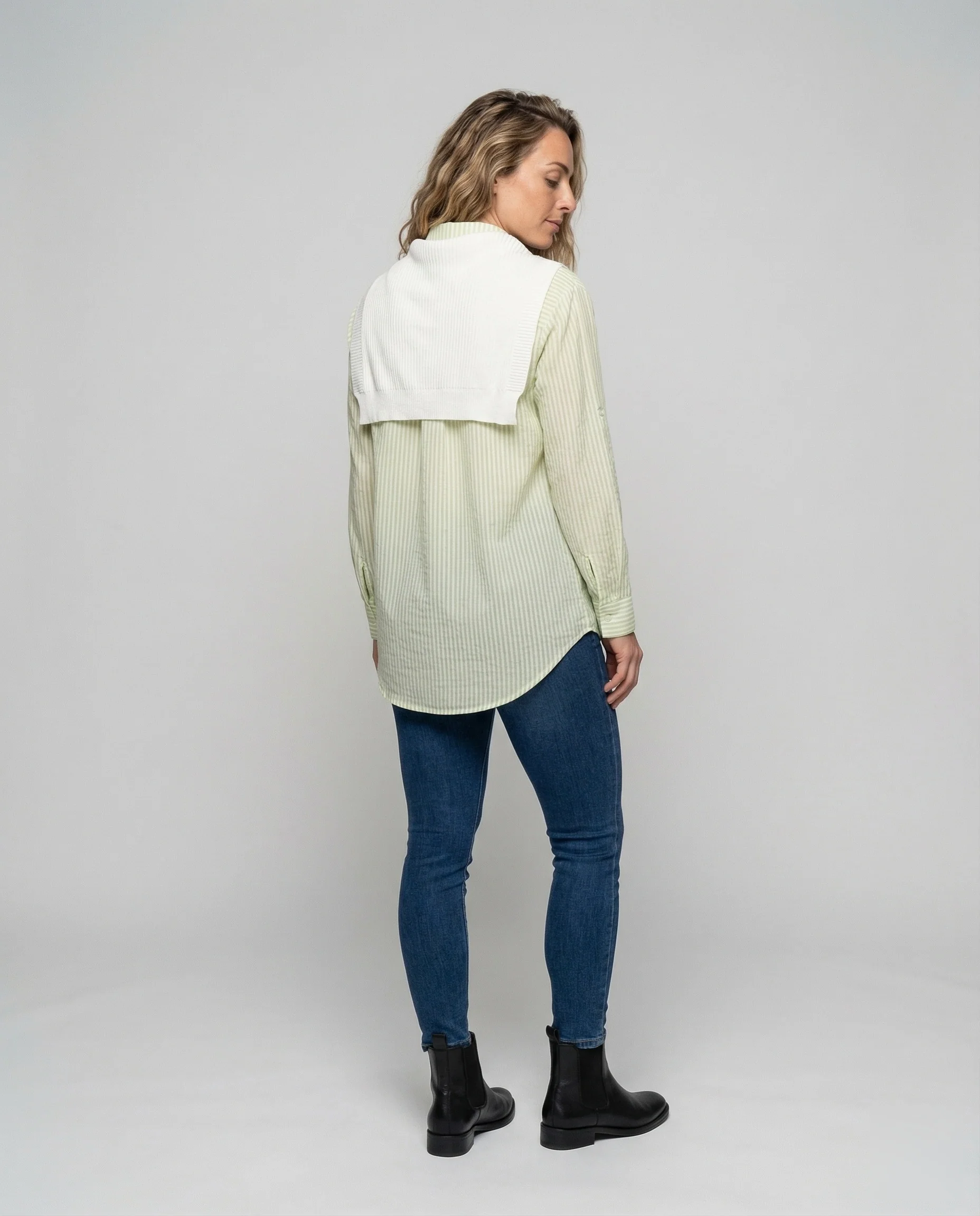 Damen Oversize Hemdbluse mit Brusttasche - Image 4