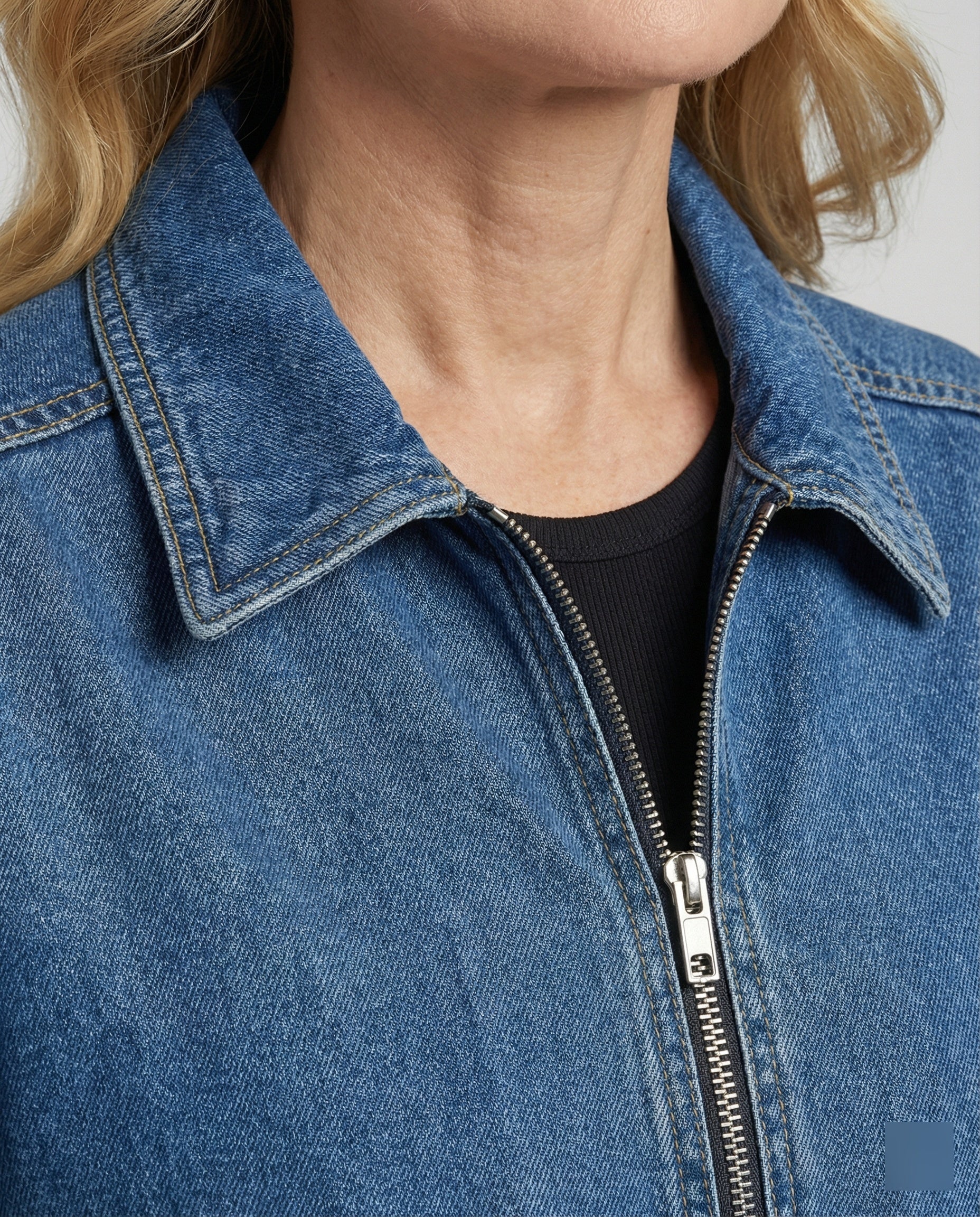 Damen Jeansjacke Oversize mit Reißverschluss - Image 4