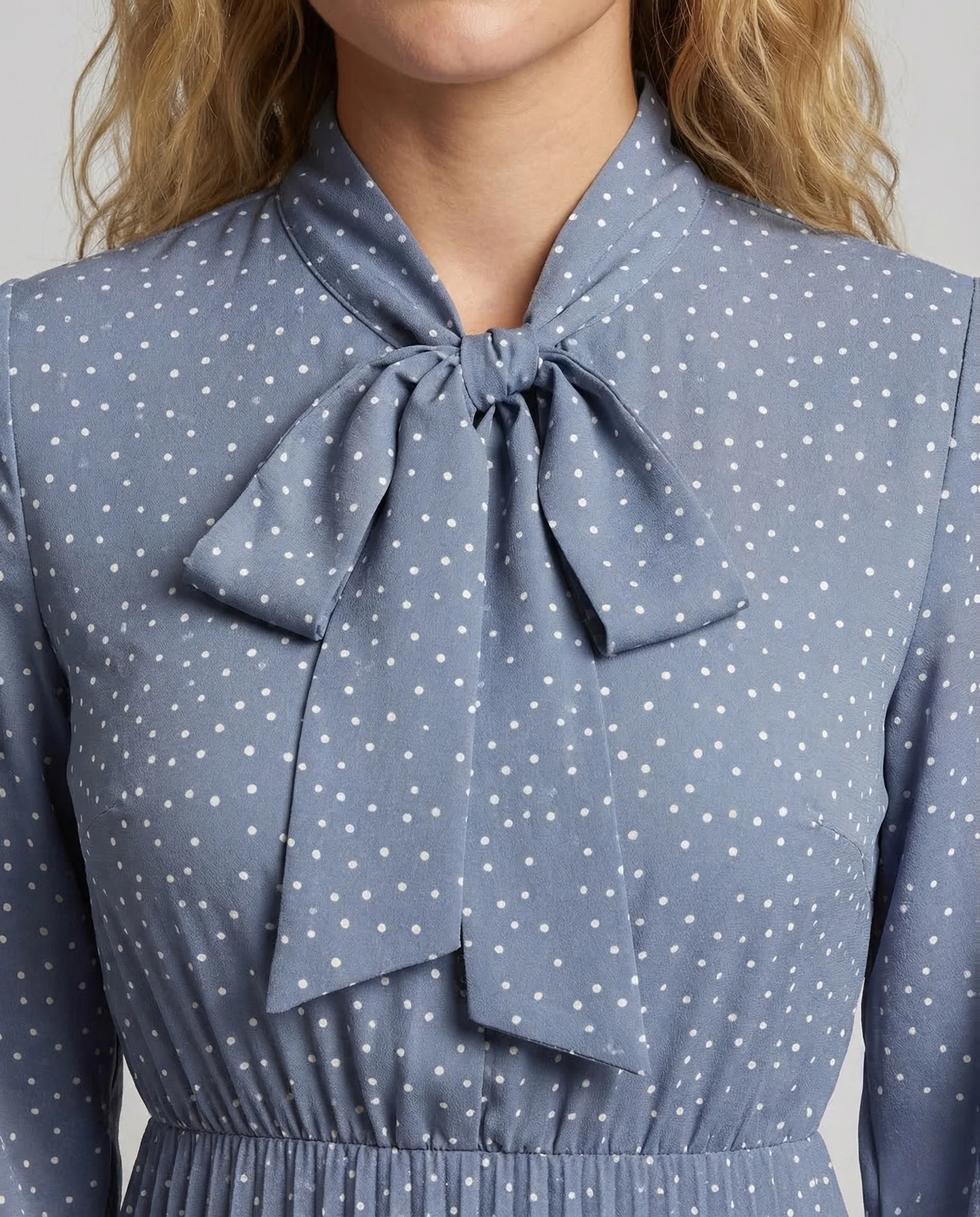 Damen Plissee Maxikleid Schleifenkragen Gürtel - Image 3