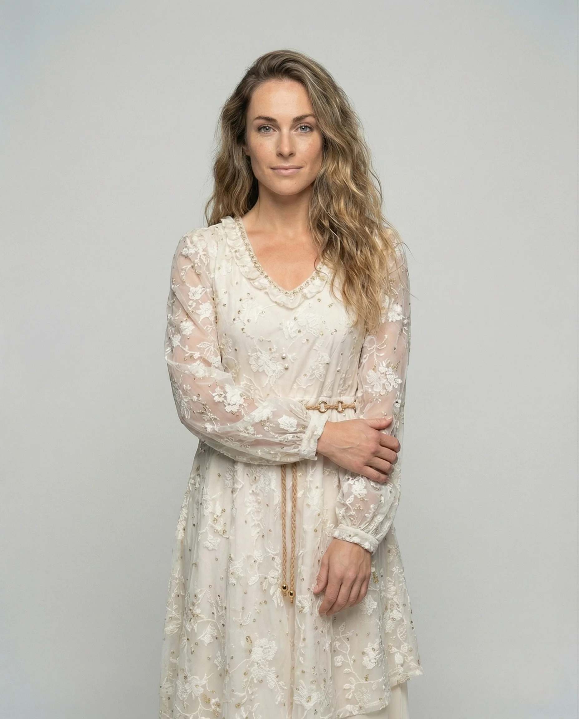 Damen Lagen Spitzenkleid mit Ballonärmeln - Image 2