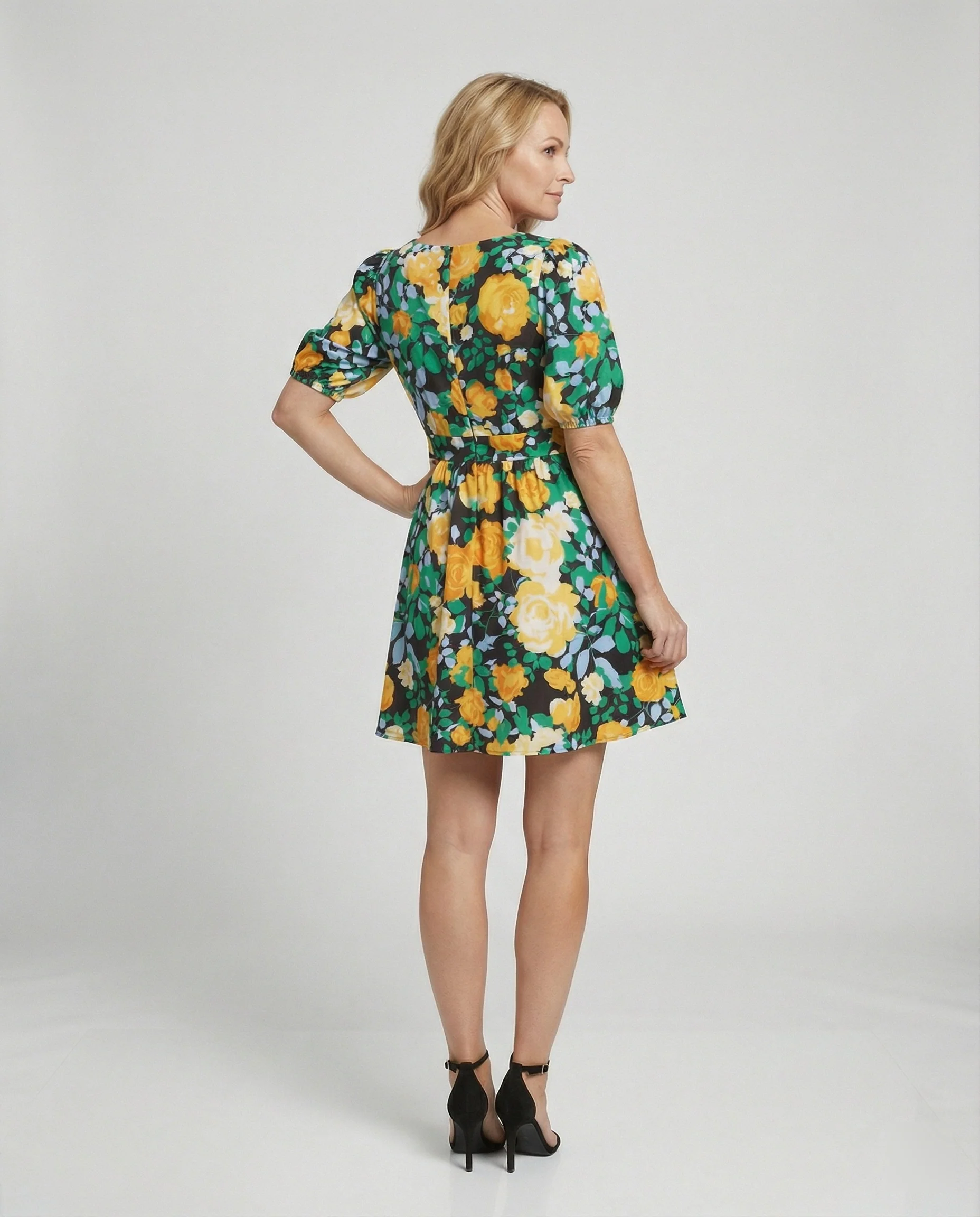 Damen Minikleid floral Wickeloptik - Image 3