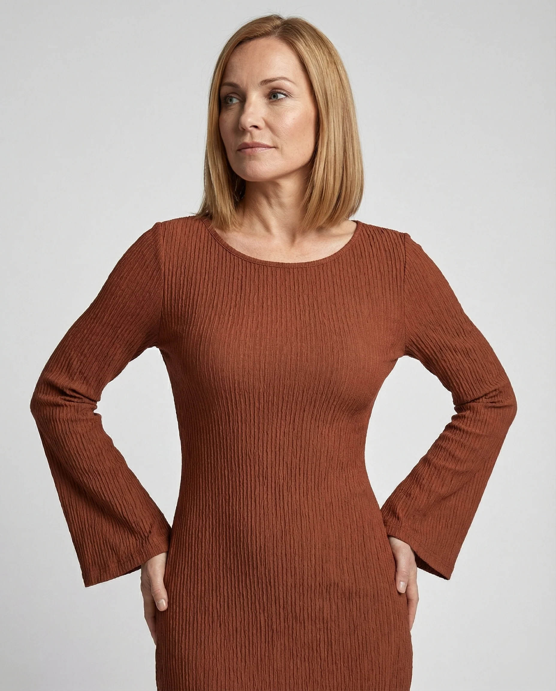 Damen Minikleid rückenfrei mit Bindeband - Image 5