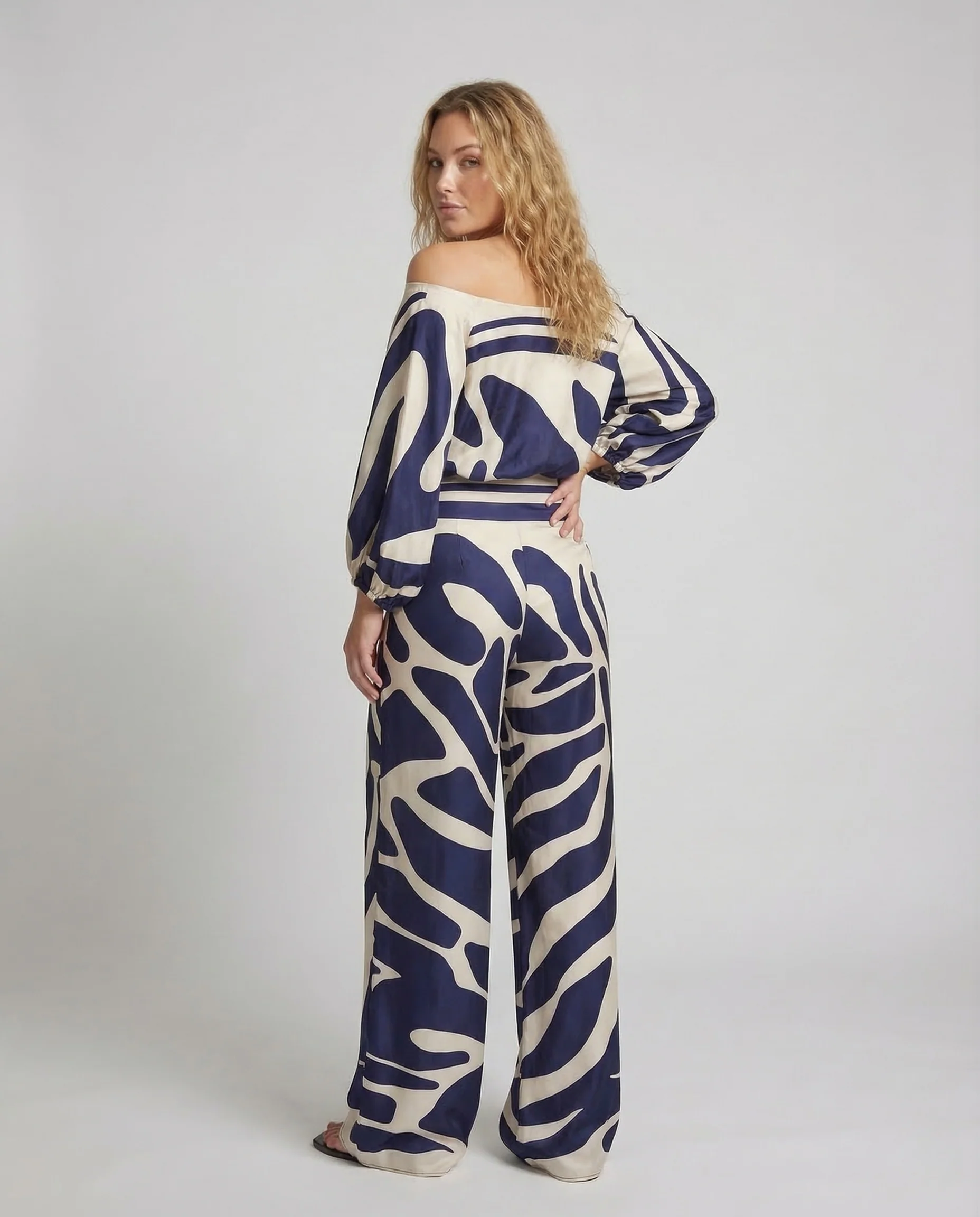 Damen Jumpsuit Schulterfrei Weites Bein - Image 4