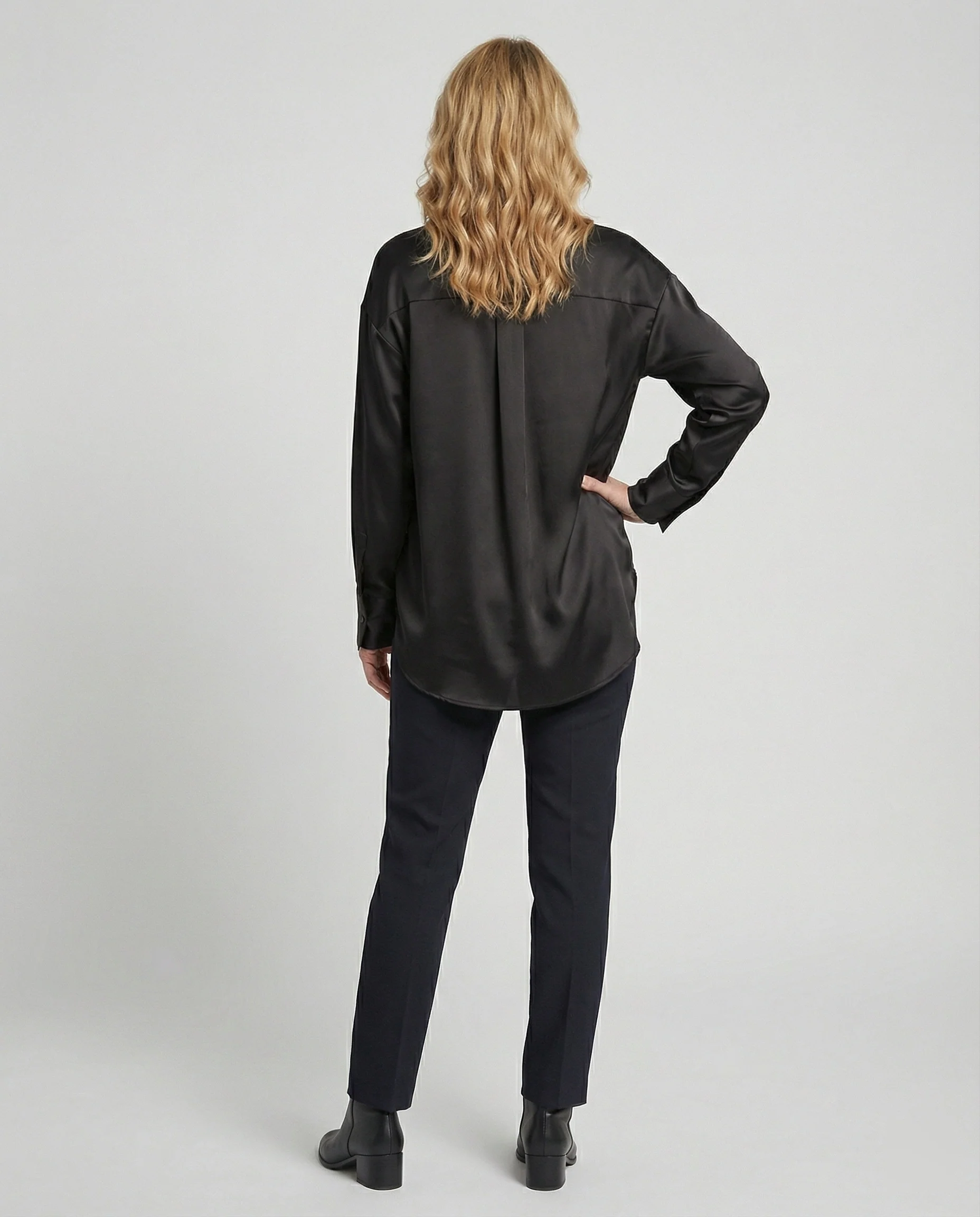 Damen Satinbluse weit mit Kragen - Image 3