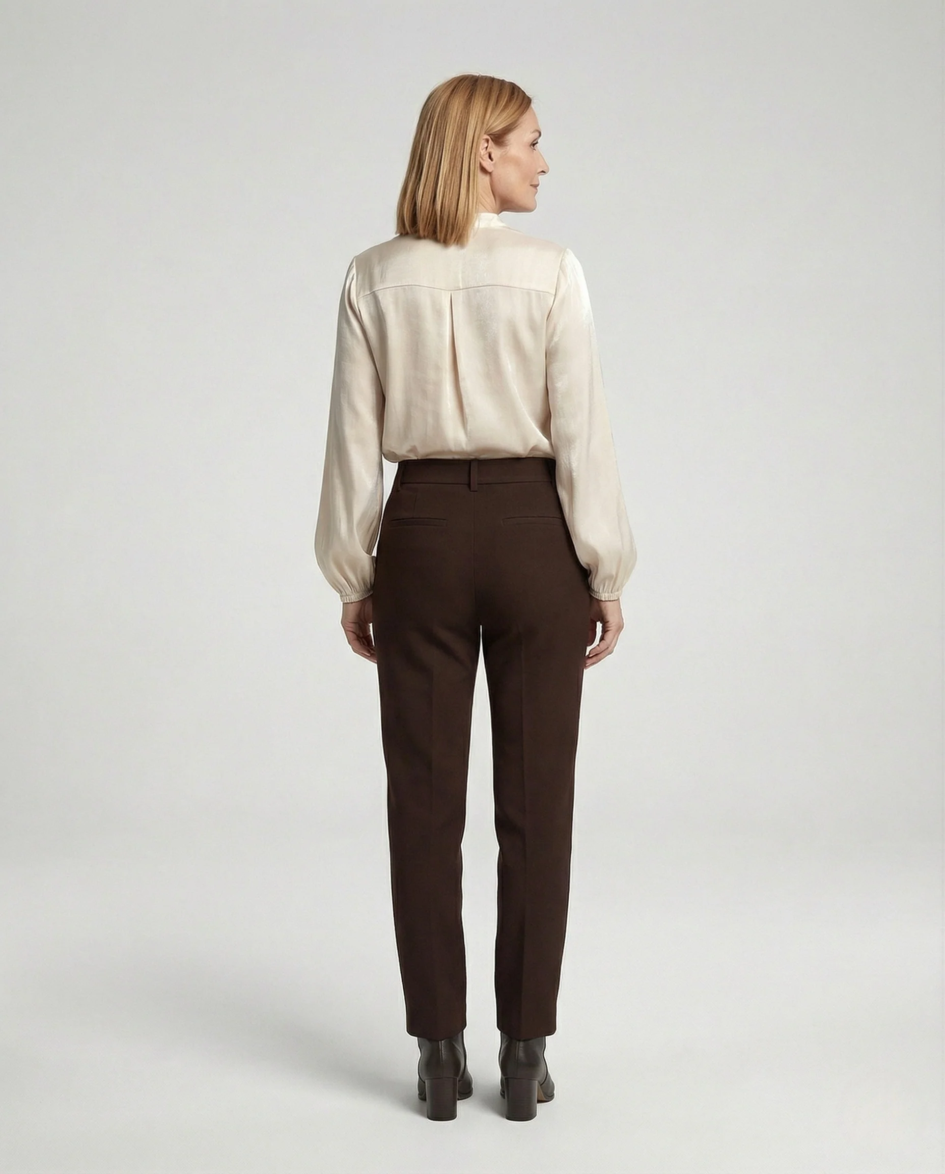 Seidenlook Bluse Mit Blumenapplikation Damen - Image 3