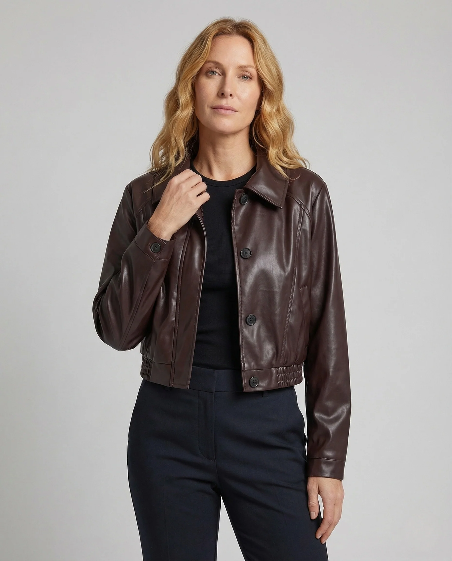 Damen Croppedjacke in Lederoptik - Image 2