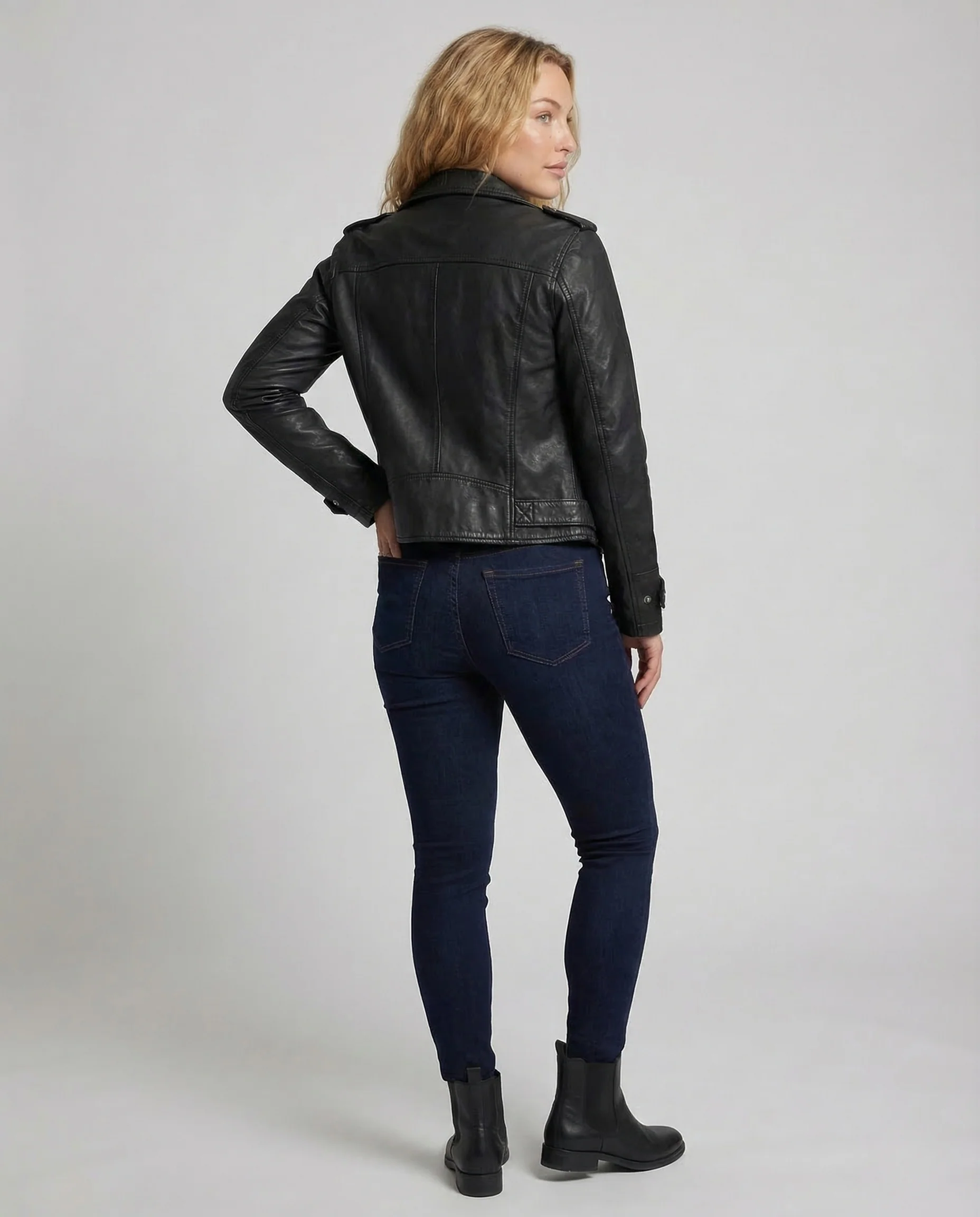 Damen Kunstleder Bikerjacke Tailliert - Image 4