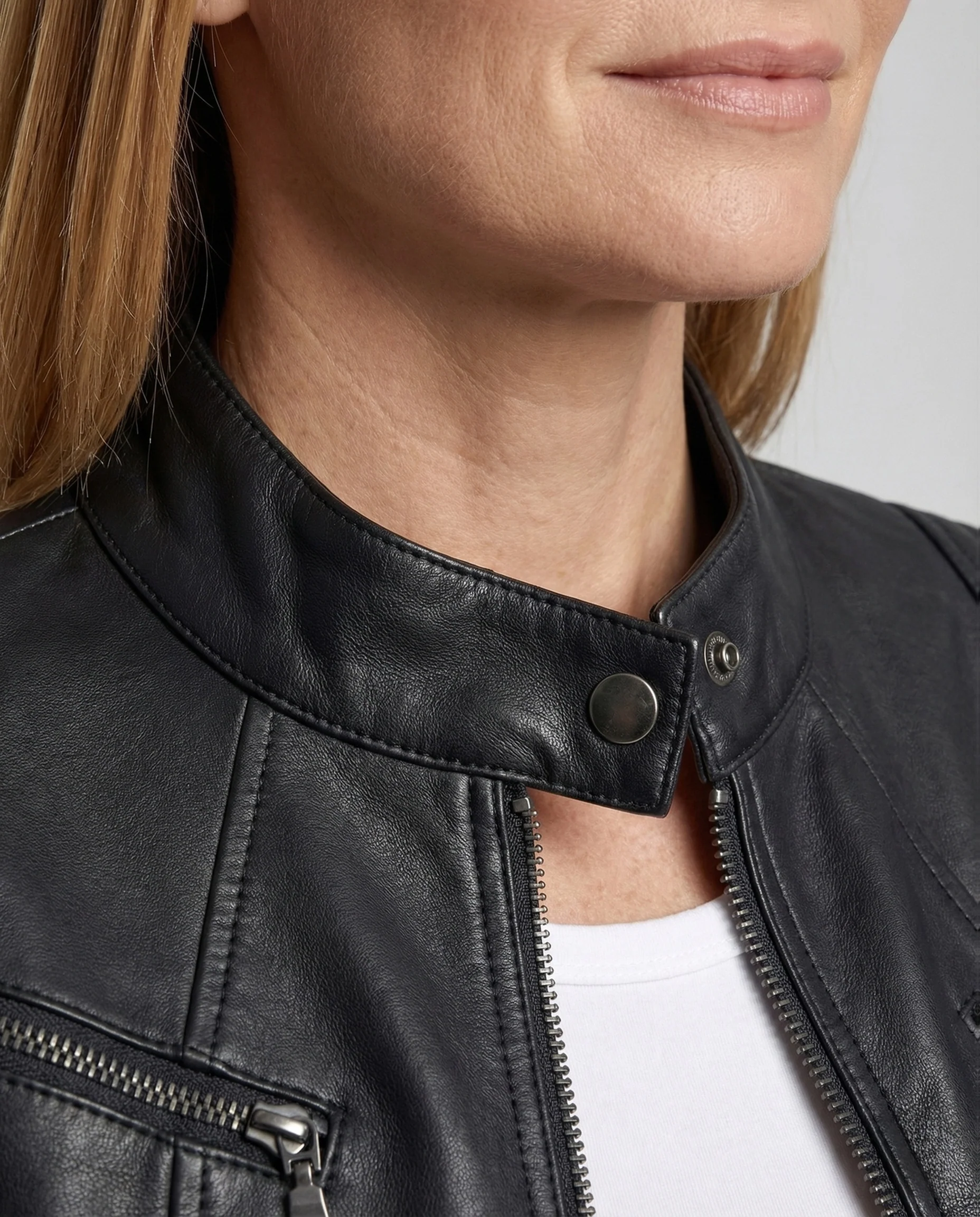 Damen Kunstleder Bikerjacke mit Stehkragen & Steppärmeln - Image 3