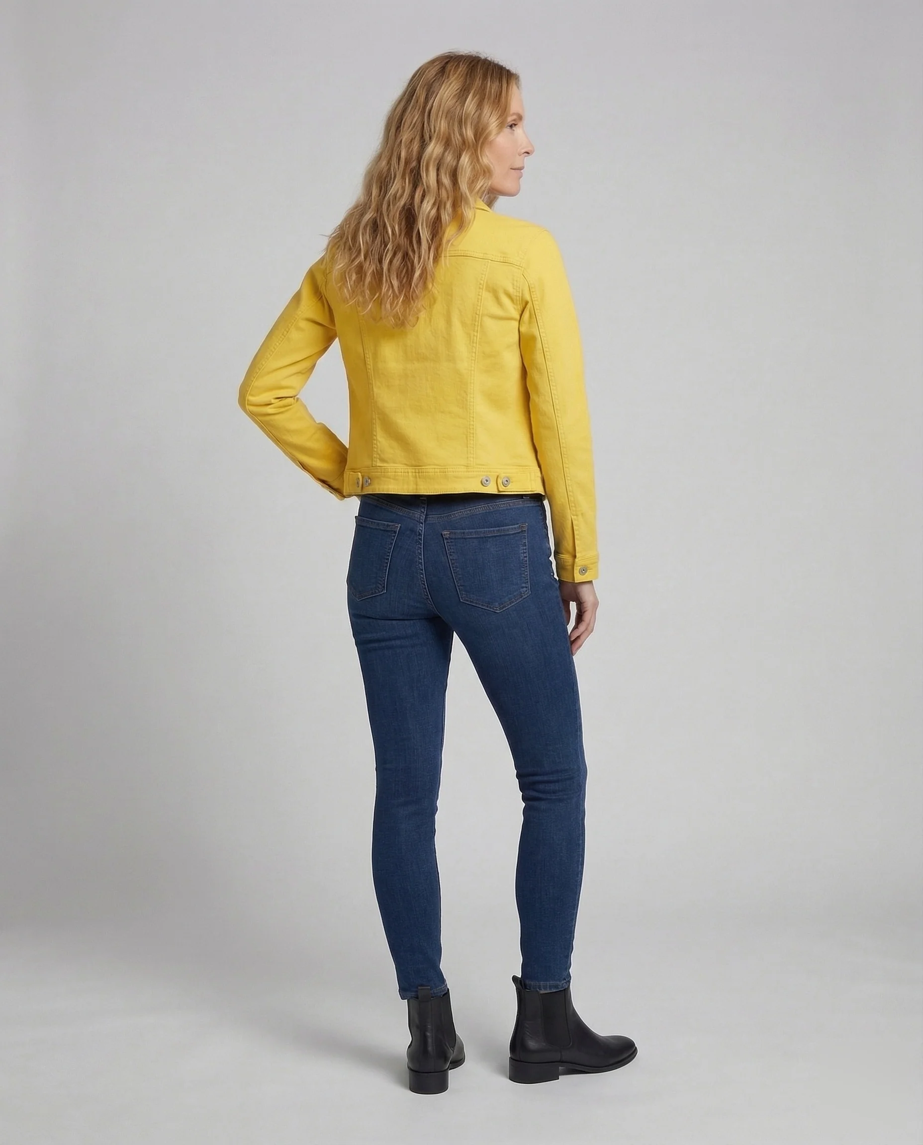 Damen Jeansjacke Kurz Tailliert - Image 4