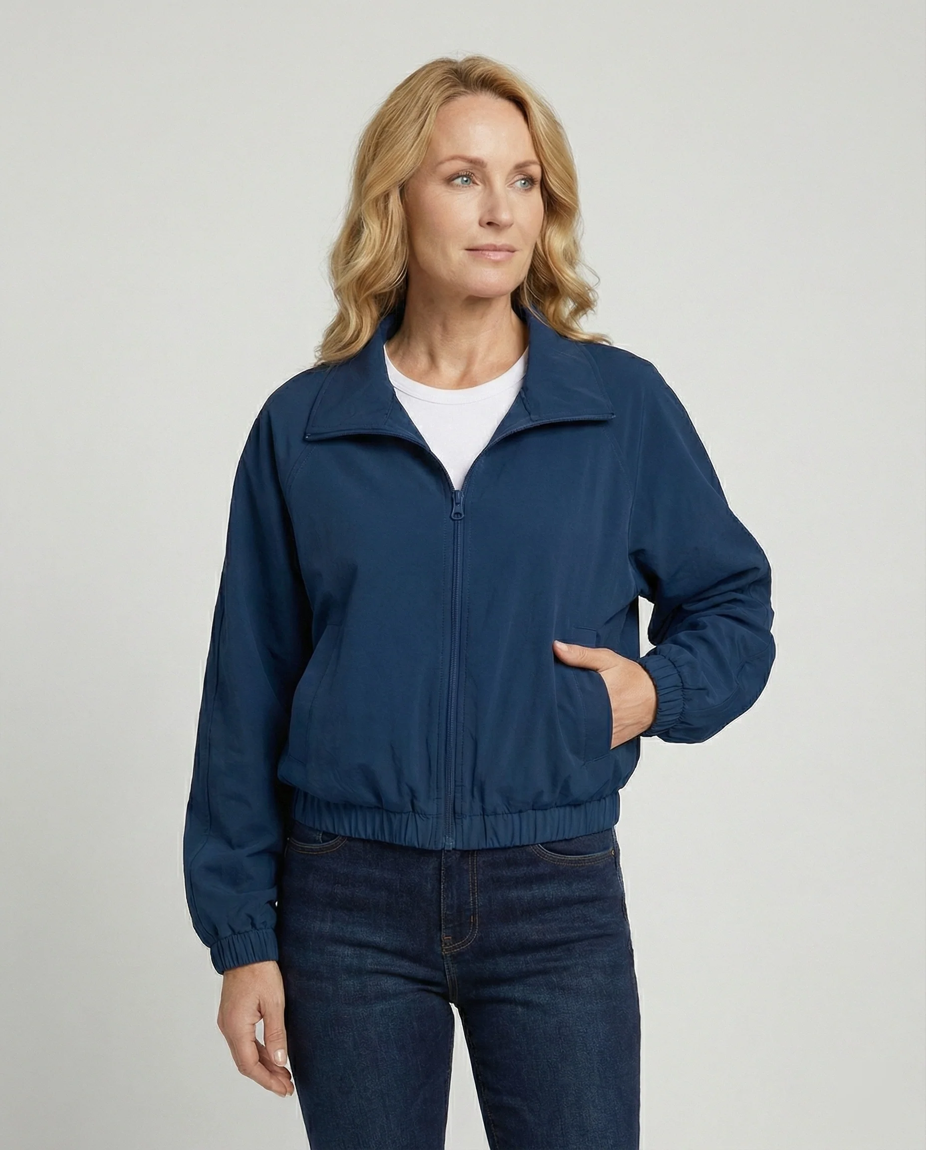 Leichte Trainingsjacke Tailliert Damen - Image 10