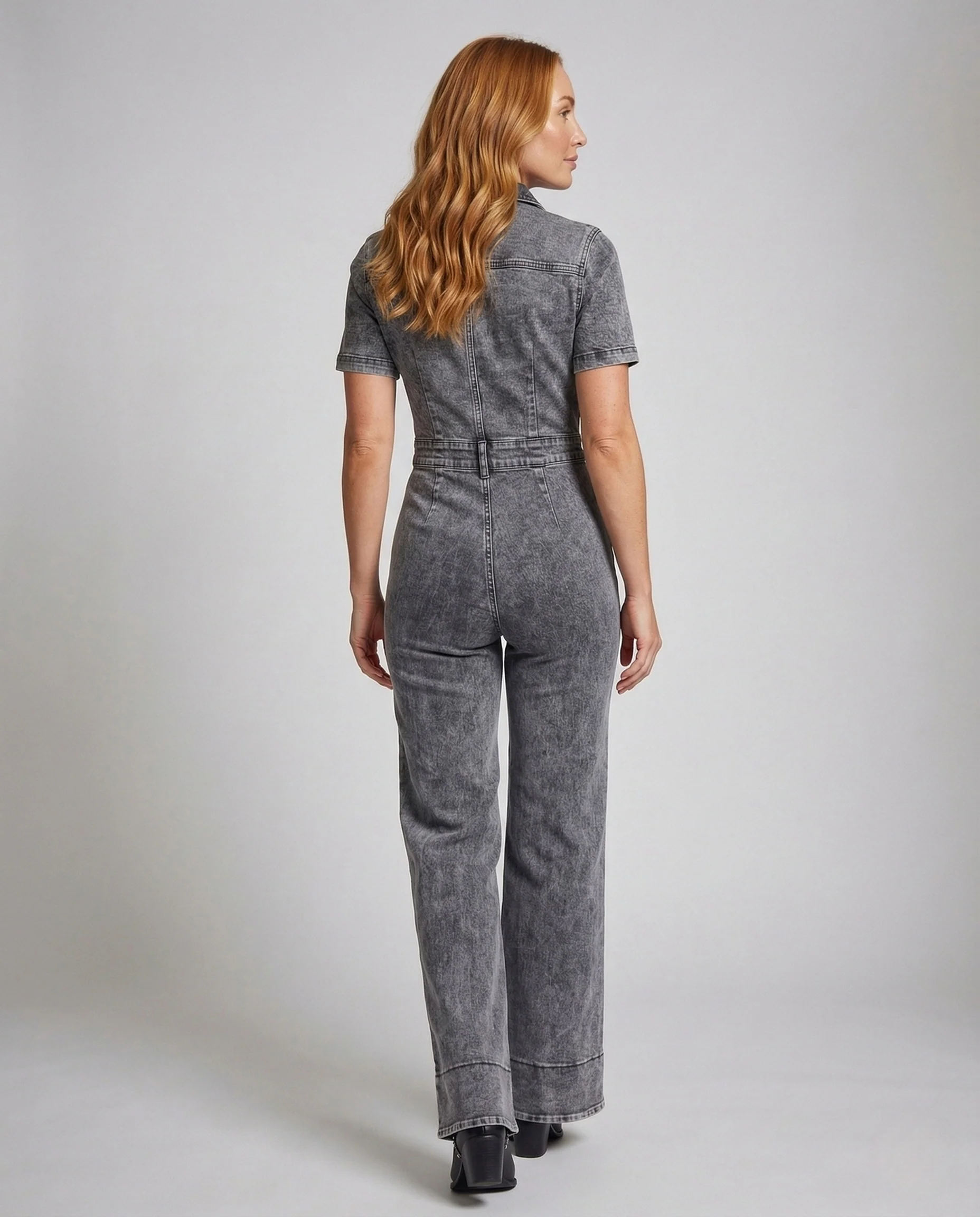 Damen Kurzarm Jeans Overall Tailliert mit Ausgestelltem Bein - Image 2