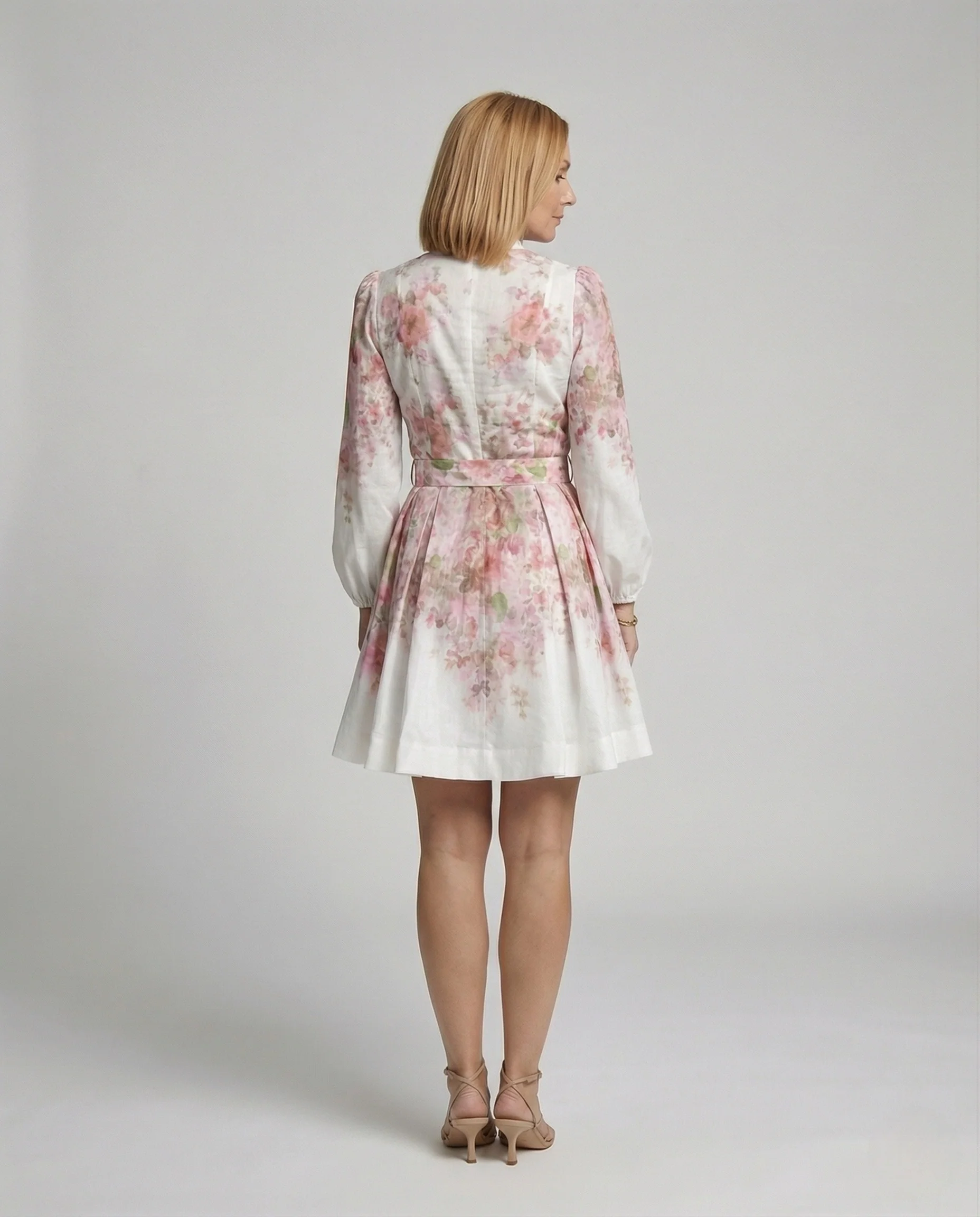 Tailliertes Minikleid Mit Rüschen Damen - Image 4