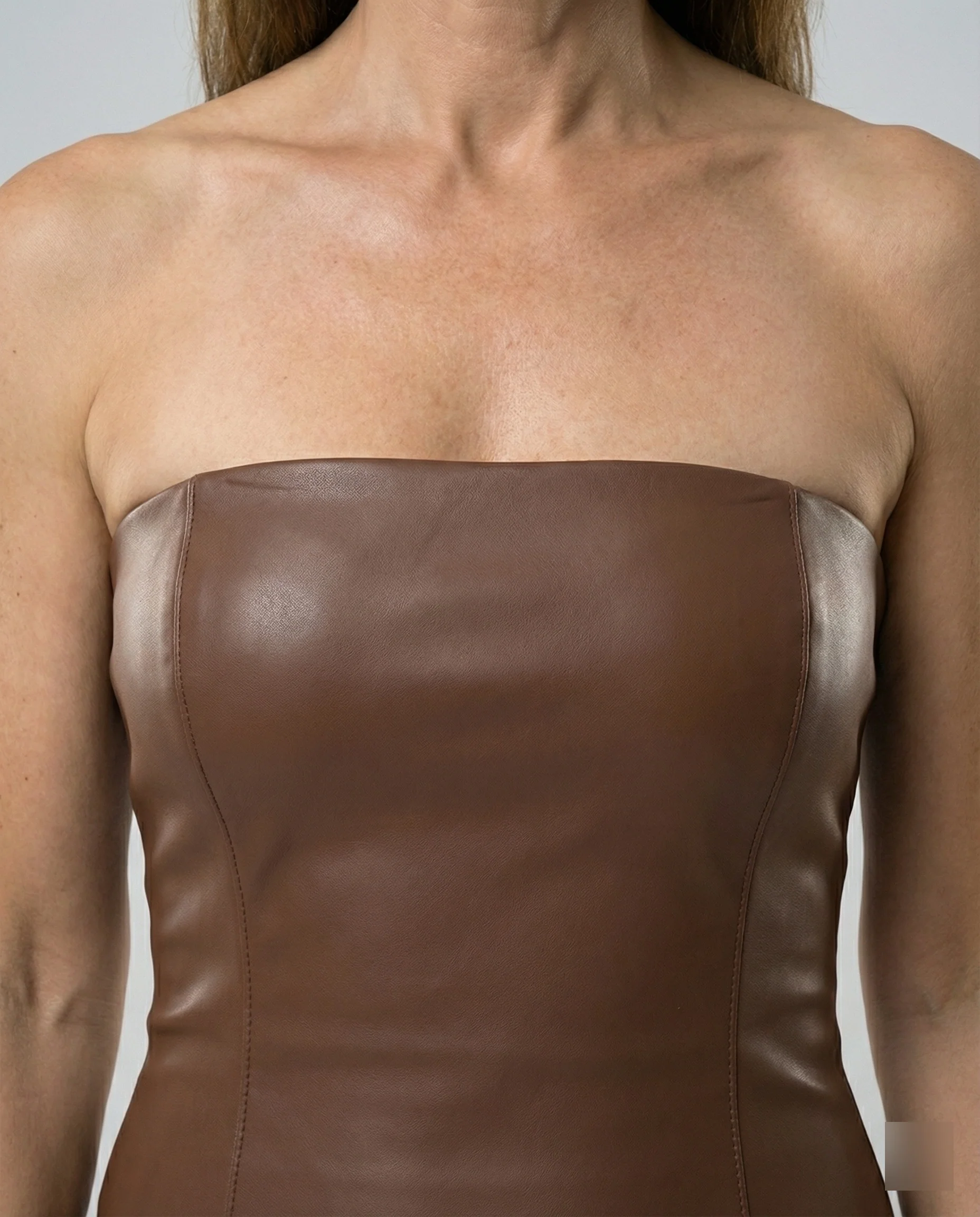 Damen Midikleid trägerlos Lederoptik - Image 4