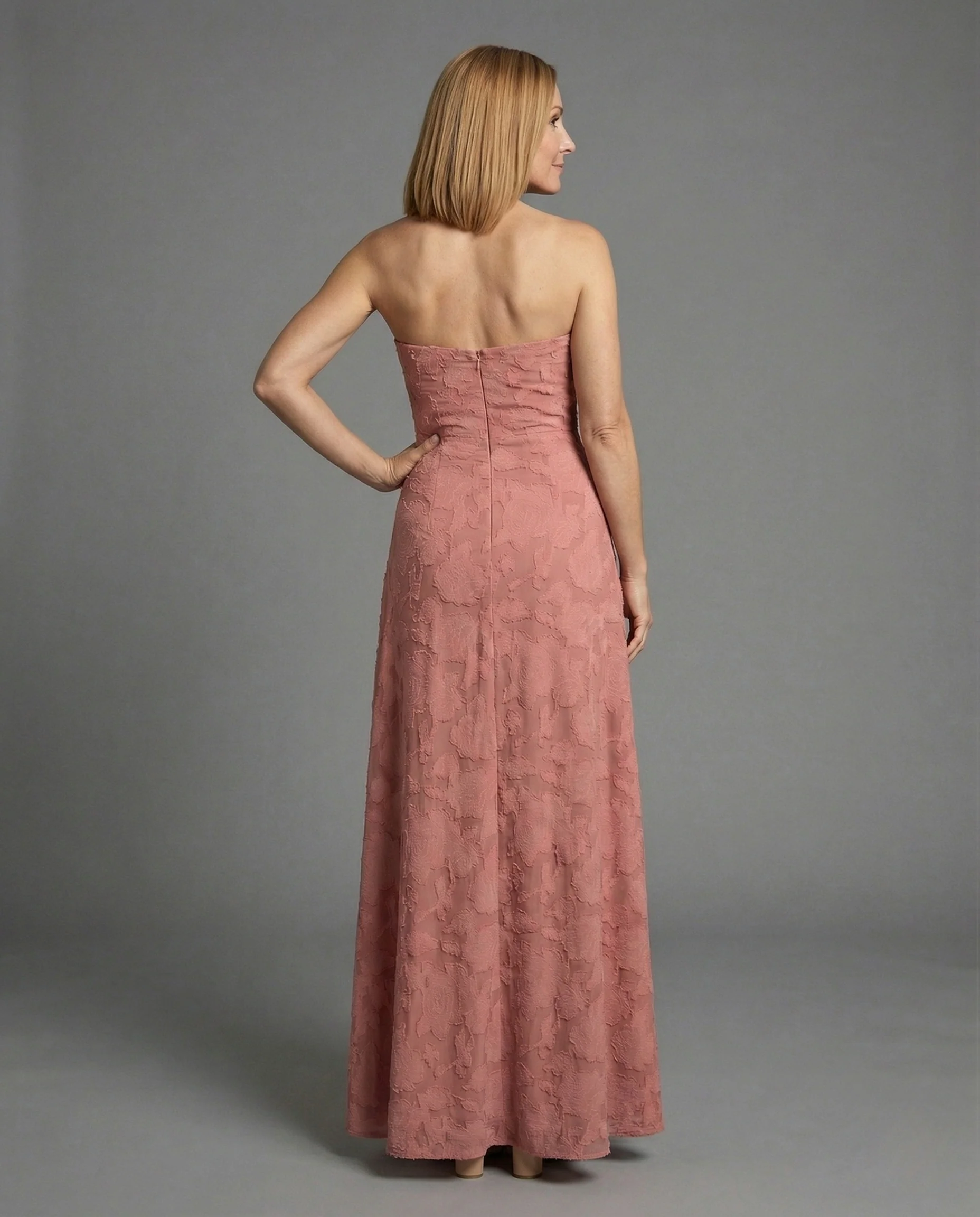 Damen Trägerloses Jacquard-Maxikleid mit Seitenschlitz - Image 4