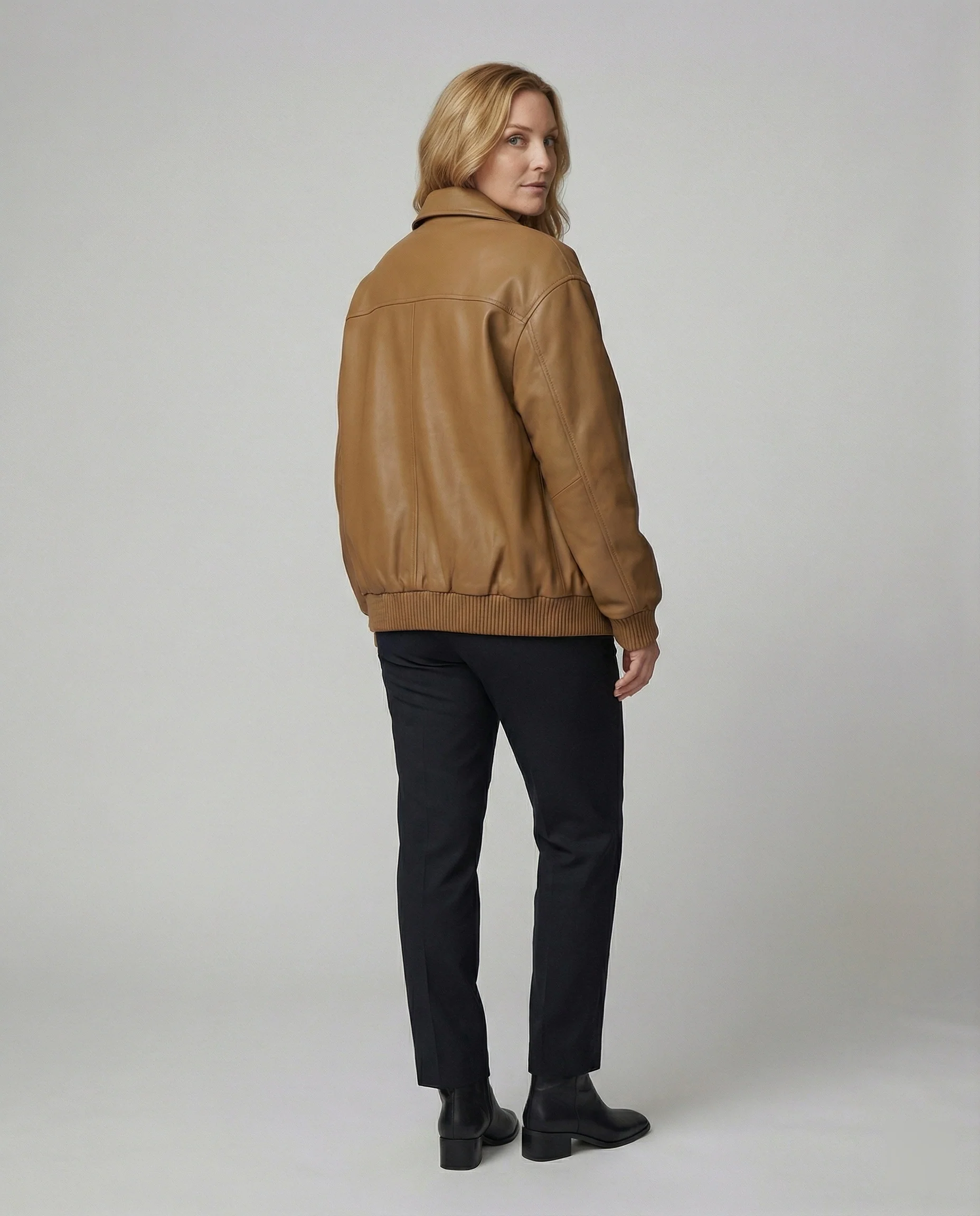 Weit geschnittener Kunstlederblouson mit Reißverschluss und Hemdkragen Heidi-Mode - Image 2